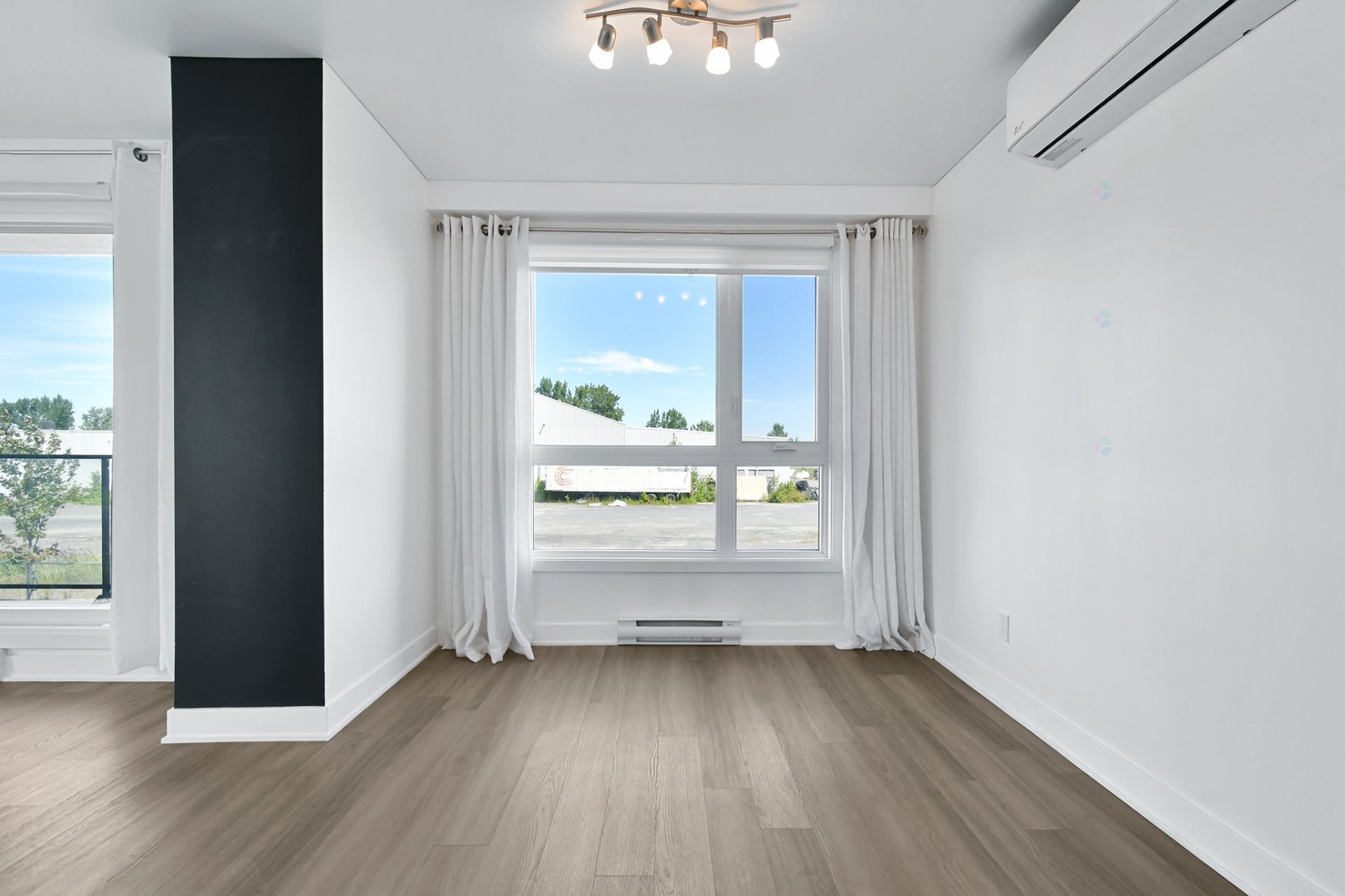 









1431


Av. de la Gare

, 211,
Mascouche,




QC
J7K3C7

