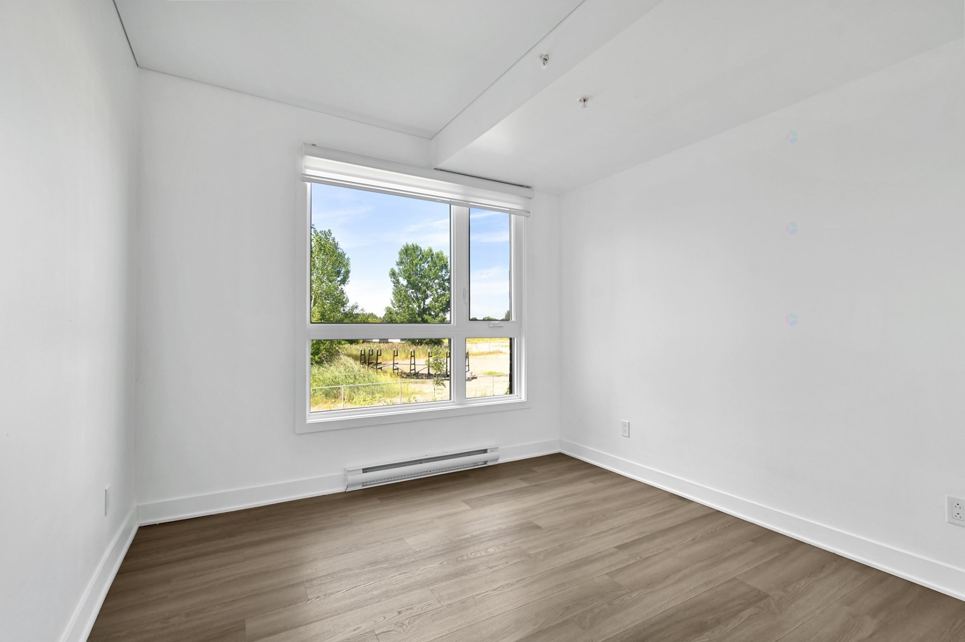 









1431


Av. de la Gare

, 211,
Mascouche,




QC
J7K3C7

