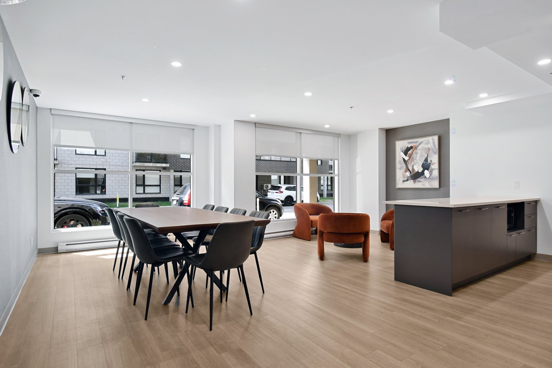 









1431


Av. de la Gare

, 211,
Mascouche,




QC
J7K3C7

