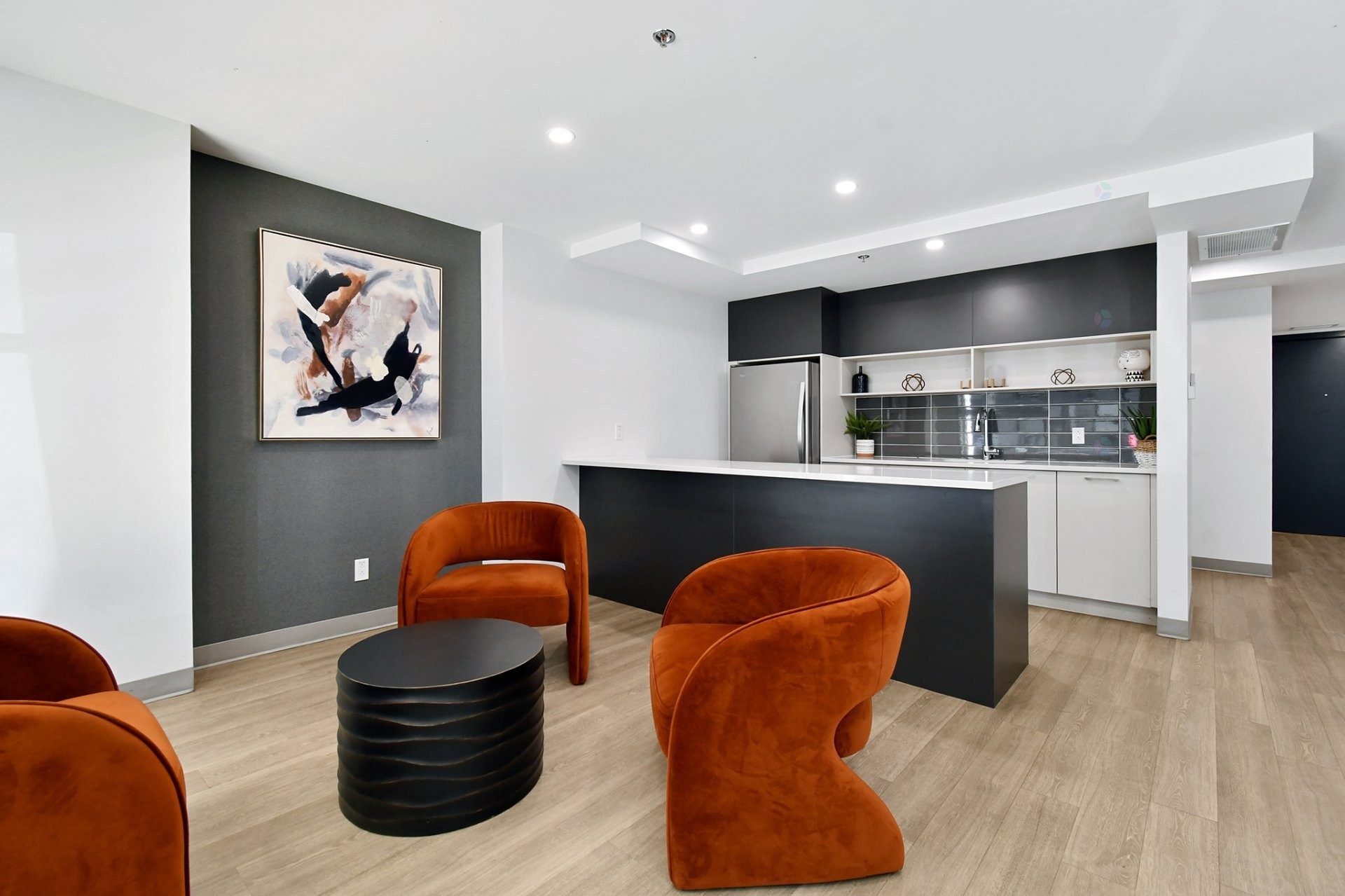 









1431


Av. de la Gare

, 211,
Mascouche,




QC
J7K3C7

