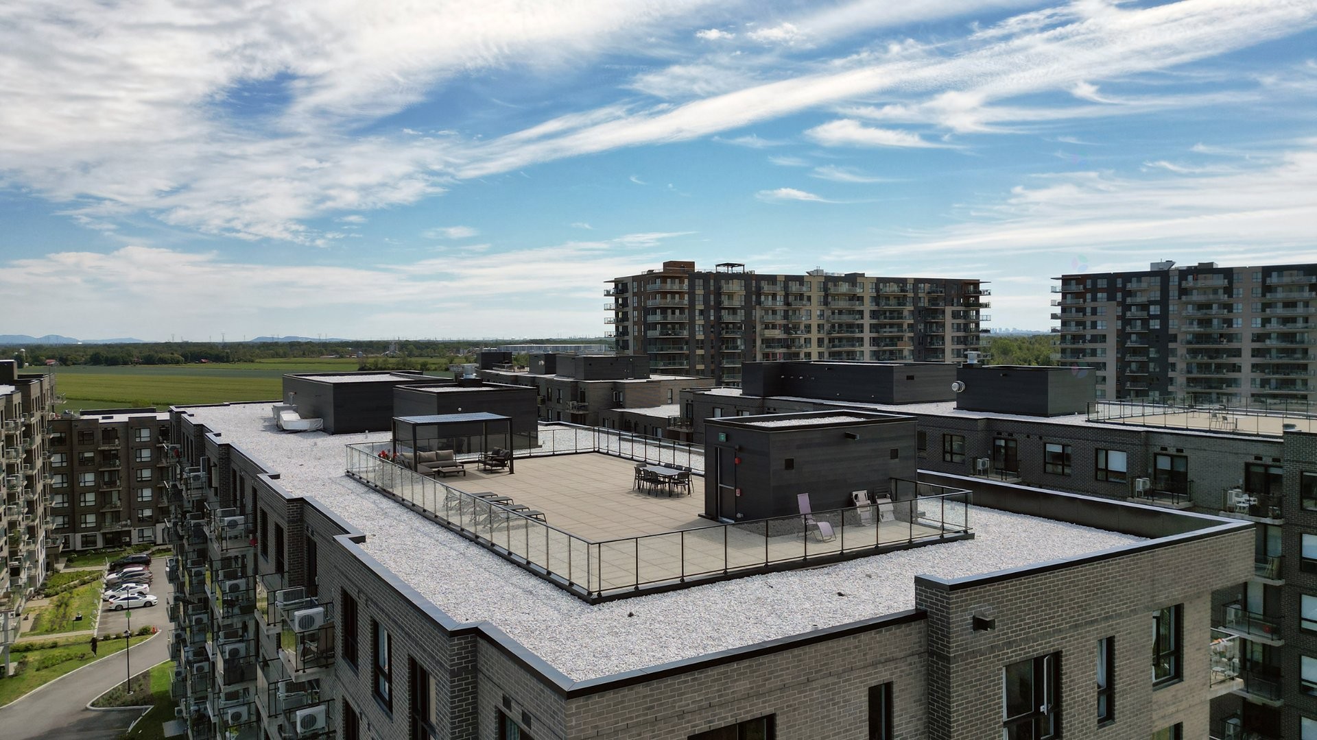 









1431


Av. de la Gare

, 211,
Mascouche,




QC
J7K3C7

