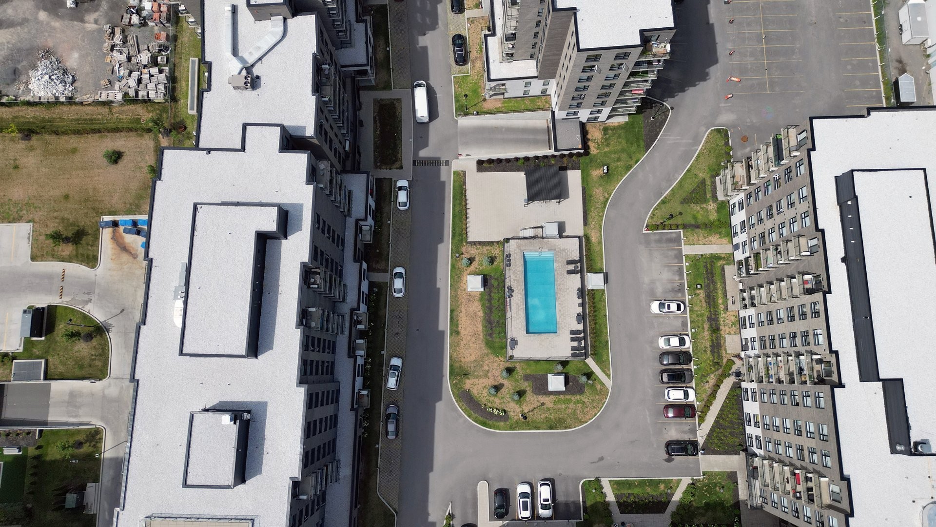 









1431


Av. de la Gare

, 211,
Mascouche,




QC
J7K3C7

