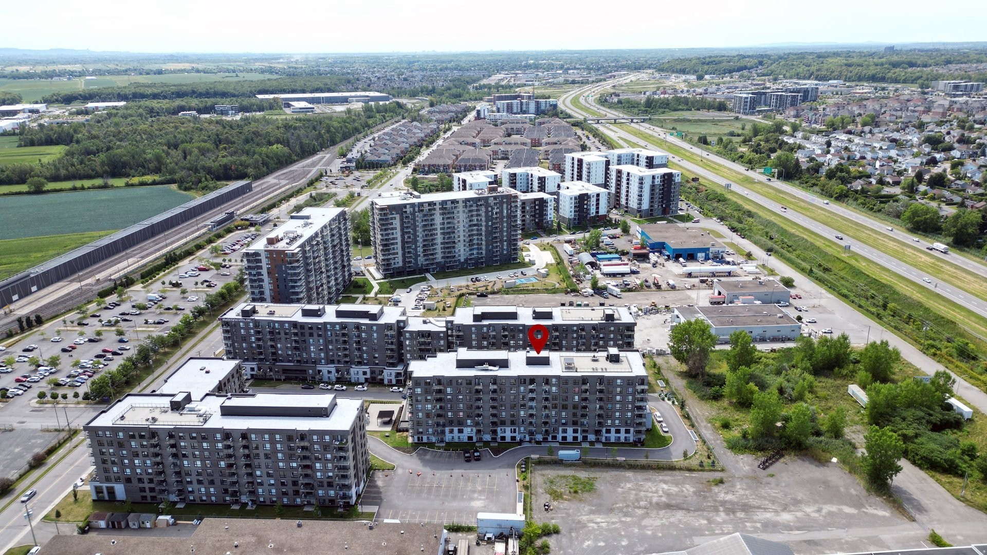 









1431


Av. de la Gare

, 211,
Mascouche,




QC
J7K3C7

