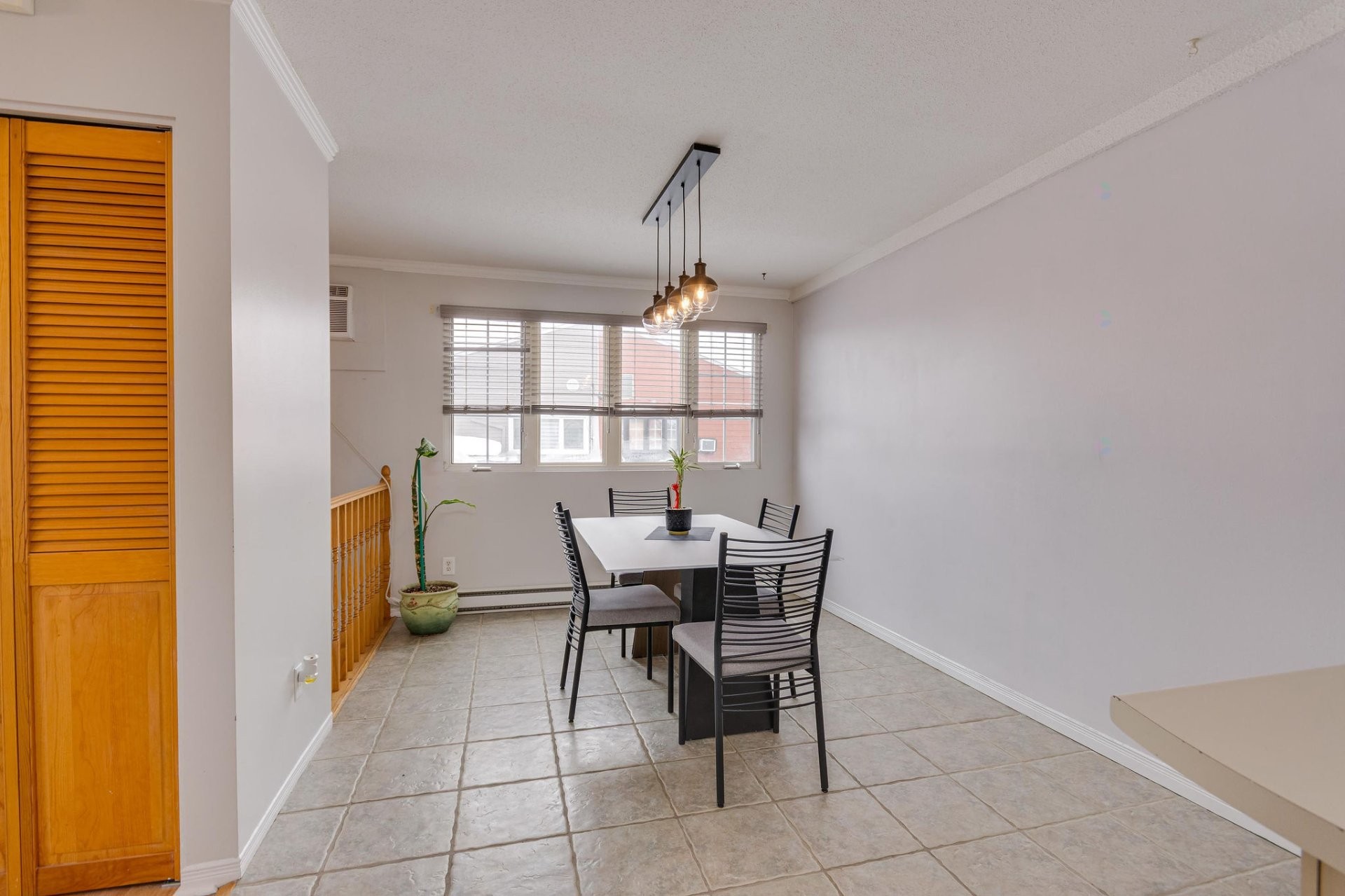 









5


Rue de Laprairie

,
Gatineau (Gatineau),




QC
J8T1B4

