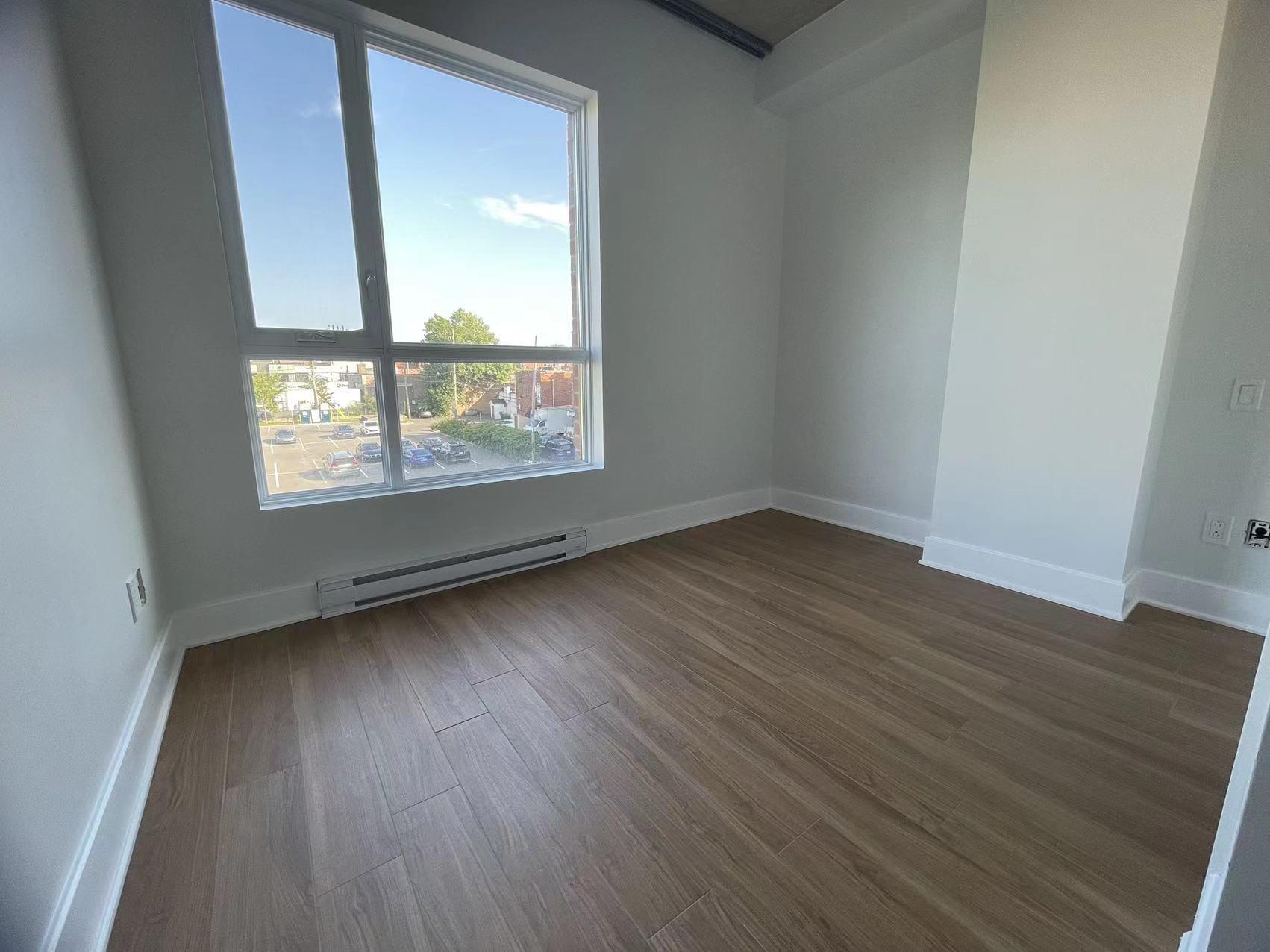 









850


Rue Ouimet

, 308,
Montréal (Saint-Laurent),




QC
H4L3P4

