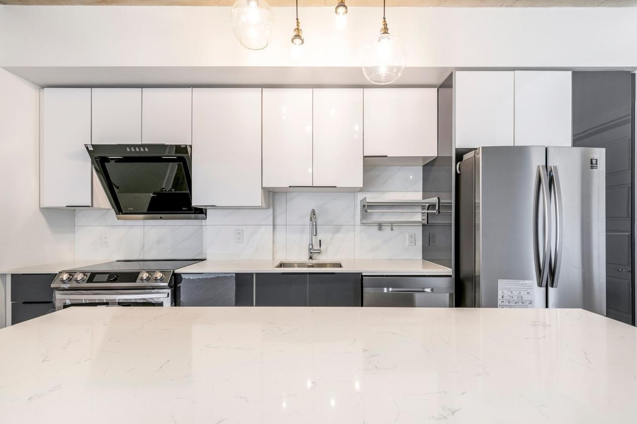 









850


Rue Ouimet

, 308,
Montréal (Saint-Laurent),




QC
H4L3P4

