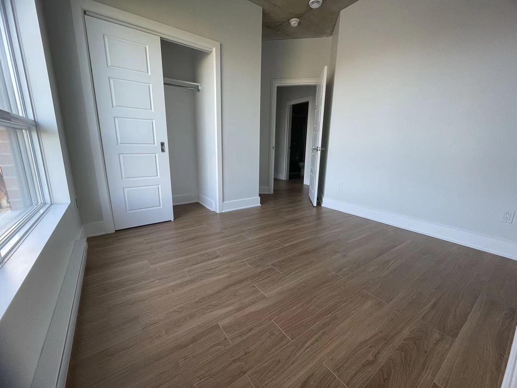 









850


Rue Ouimet

, 308,
Montréal (Saint-Laurent),




QC
H4L3P4

