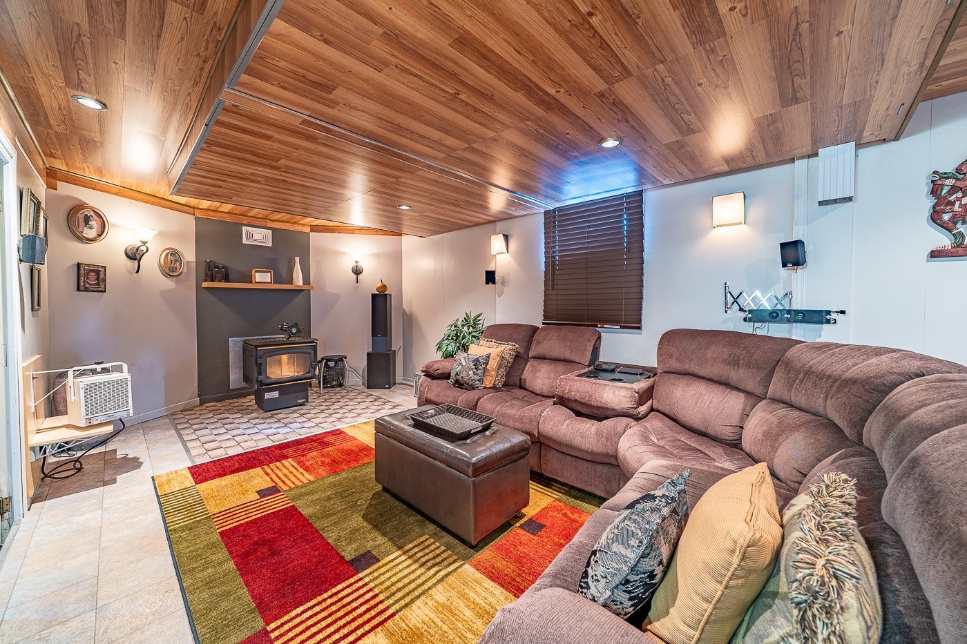 









406


Rue Demers

,
Val-des-Sources,




QC
J1T3J6

