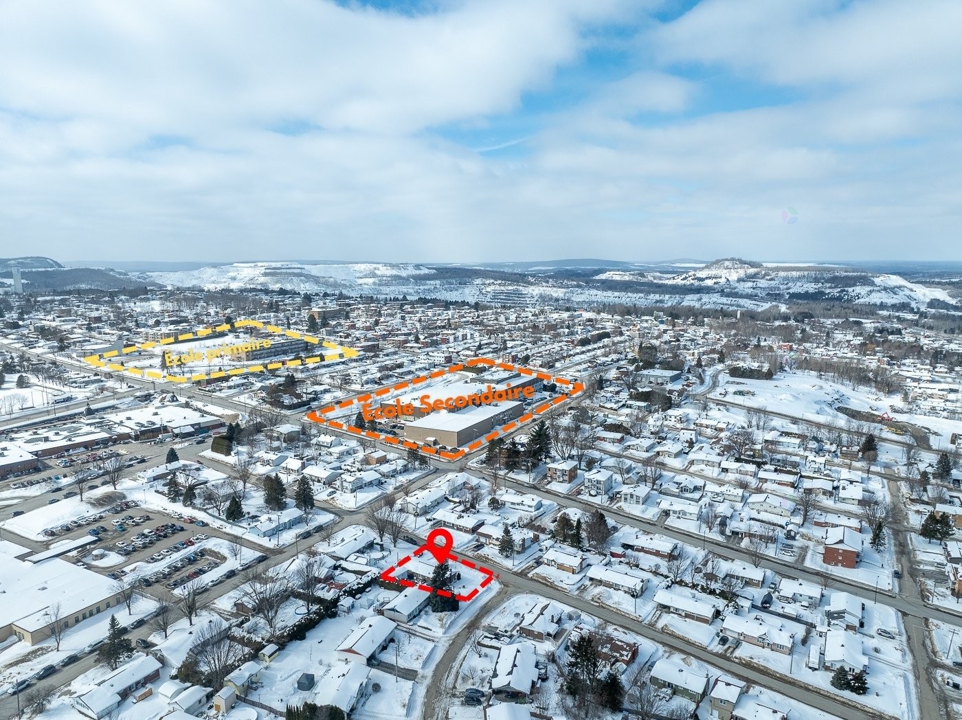 









406


Rue Demers

,
Val-des-Sources,




QC
J1T3J6

