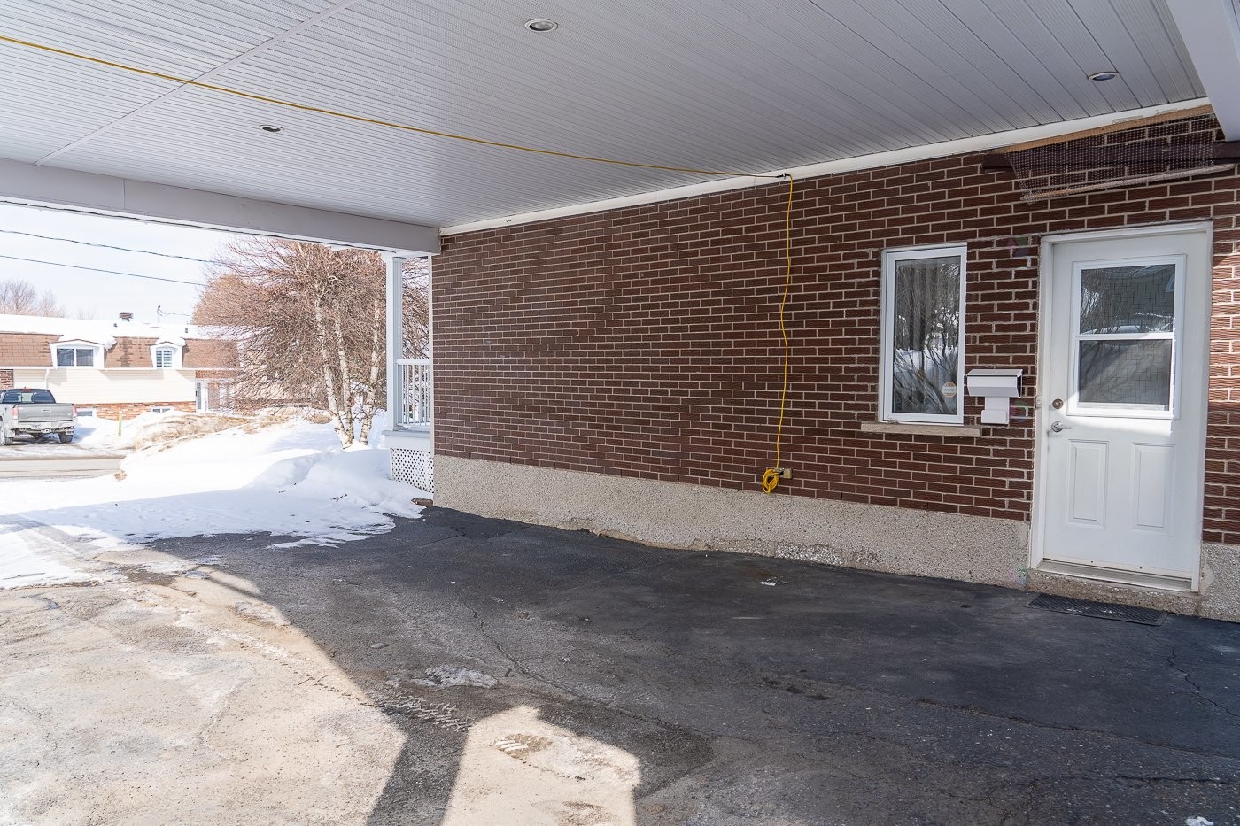 









406


Rue Demers

,
Val-des-Sources,




QC
J1T3J6

