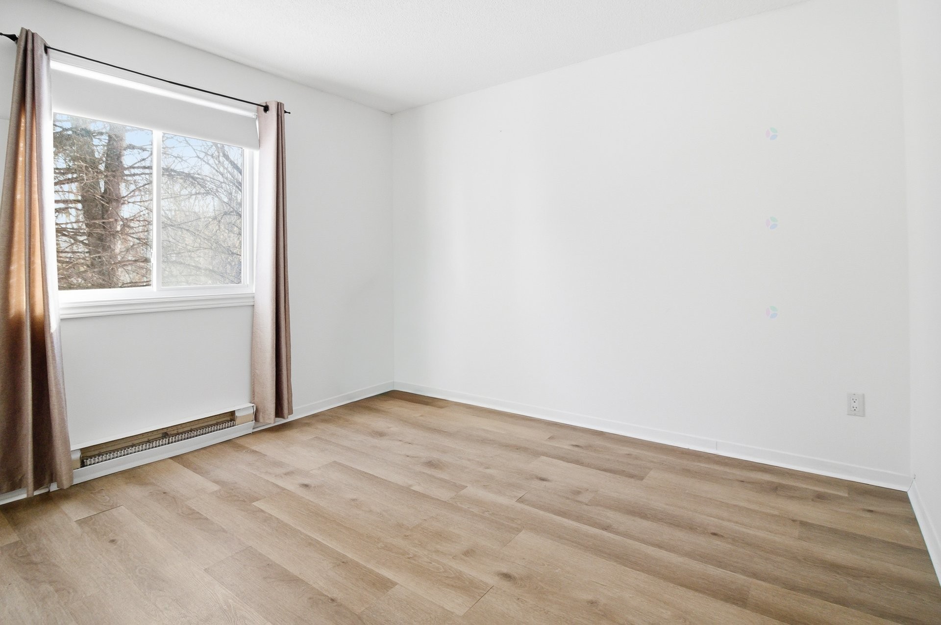 









174


Boul. La Vérendrye E.

, 2,
Gatineau (Gatineau),




QC
J8P7R6

