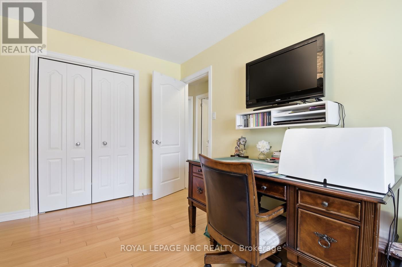 












225 COLBECK DRIVE

,
Welland (Coyle Creek),




Ontario
L3C7M3

