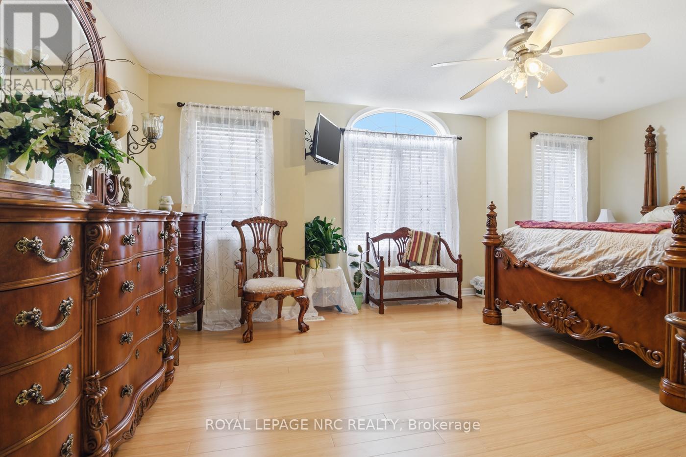 












225 COLBECK DRIVE

,
Welland (Coyle Creek),




Ontario
L3C7M3

