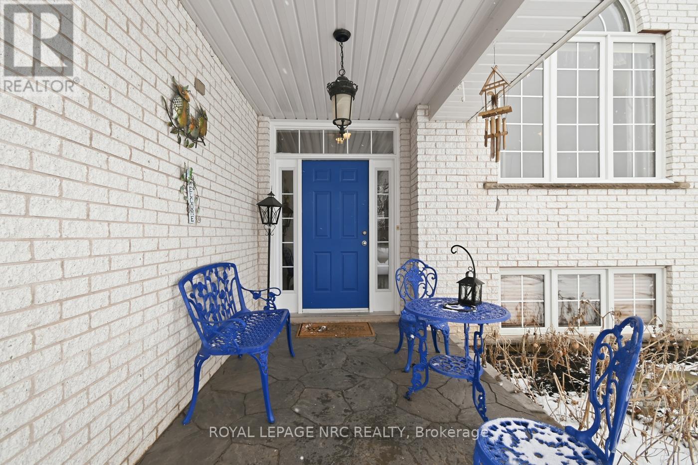 












225 COLBECK DRIVE

,
Welland (Coyle Creek),




Ontario
L3C7M3

