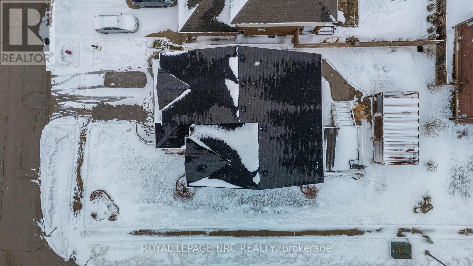 












225 COLBECK DRIVE

,
Welland (Coyle Creek),




Ontario
L3C7M3

