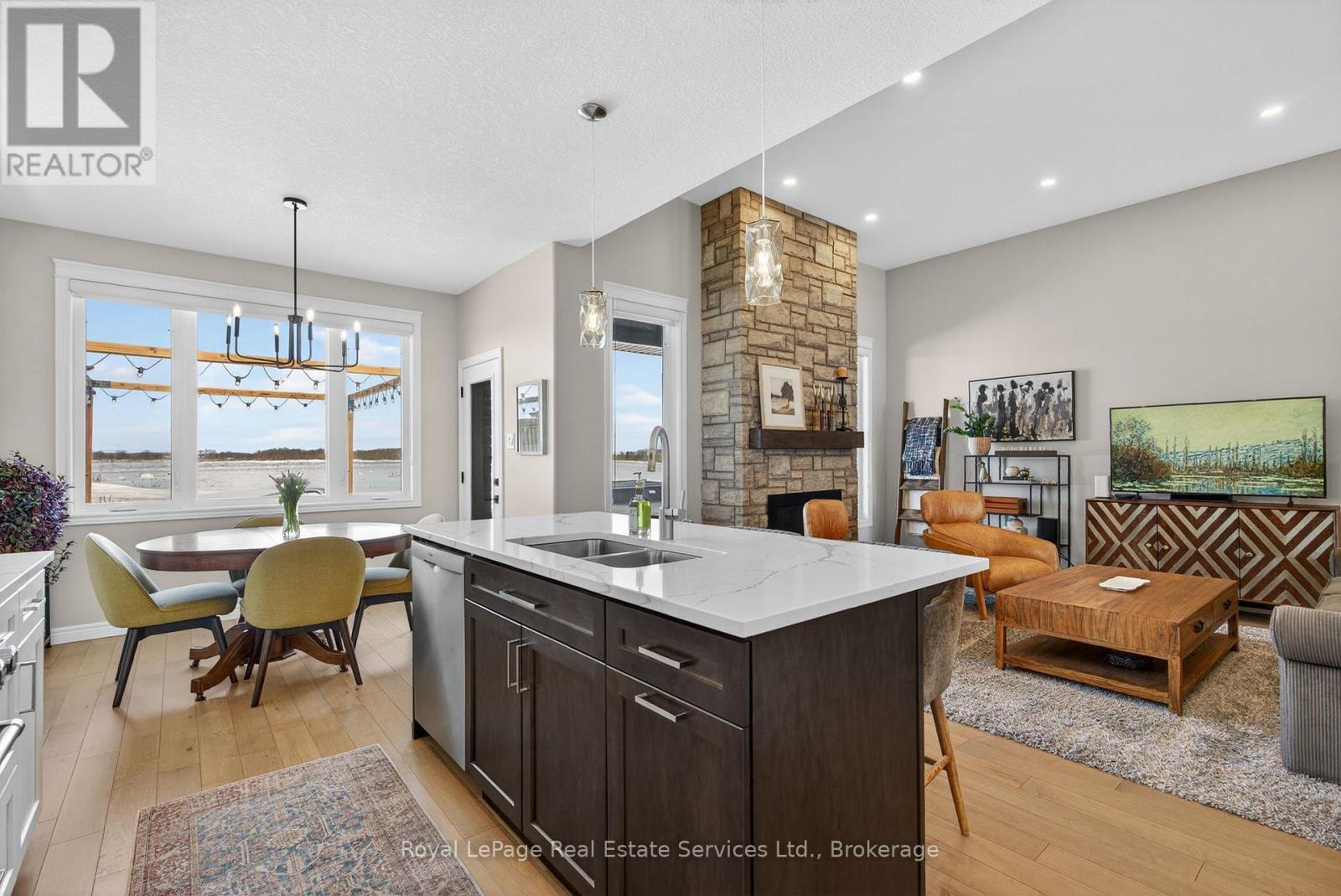 












20 PATTEN DRIVE

,
Brant (South Dumfries),




Ontario
N0E1N0

