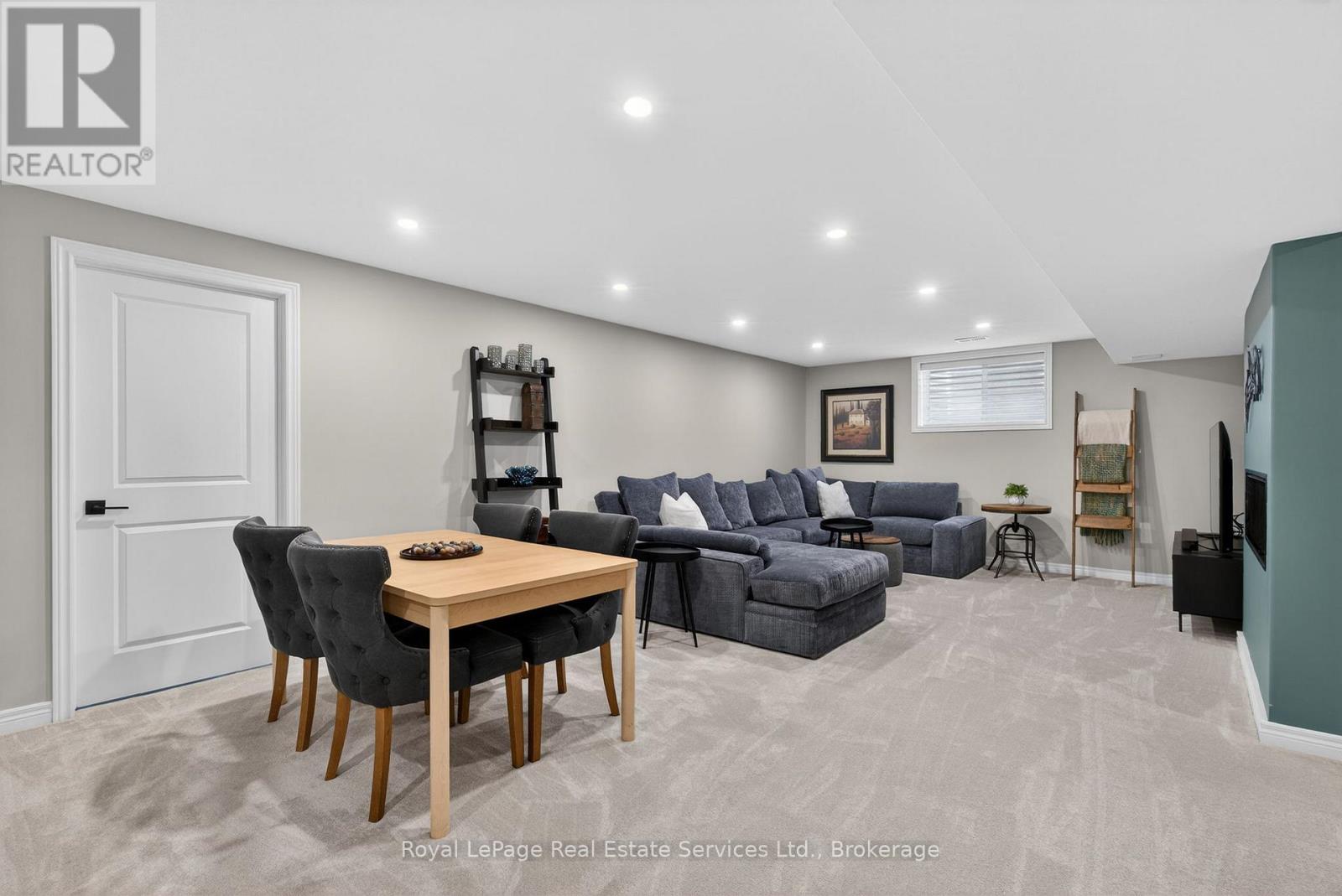 












20 PATTEN DRIVE

,
Brant (South Dumfries),




Ontario
N0E1N0

