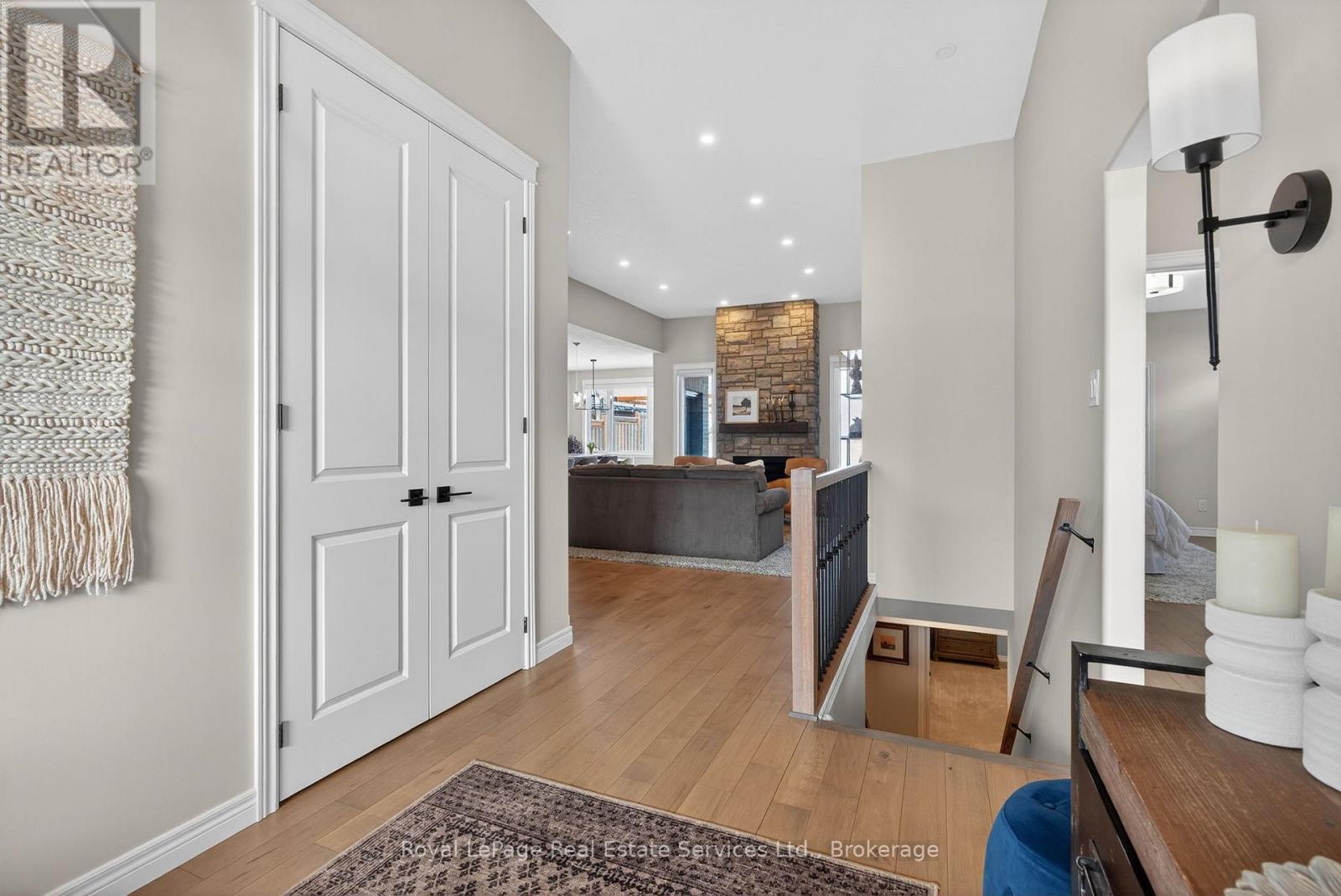 












20 PATTEN DRIVE

,
Brant (South Dumfries),




Ontario
N0E1N0

