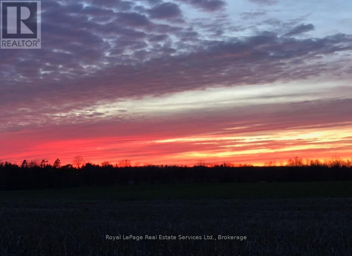 












20 PATTEN DRIVE

,
Brant (South Dumfries),




Ontario
N0E1N0

