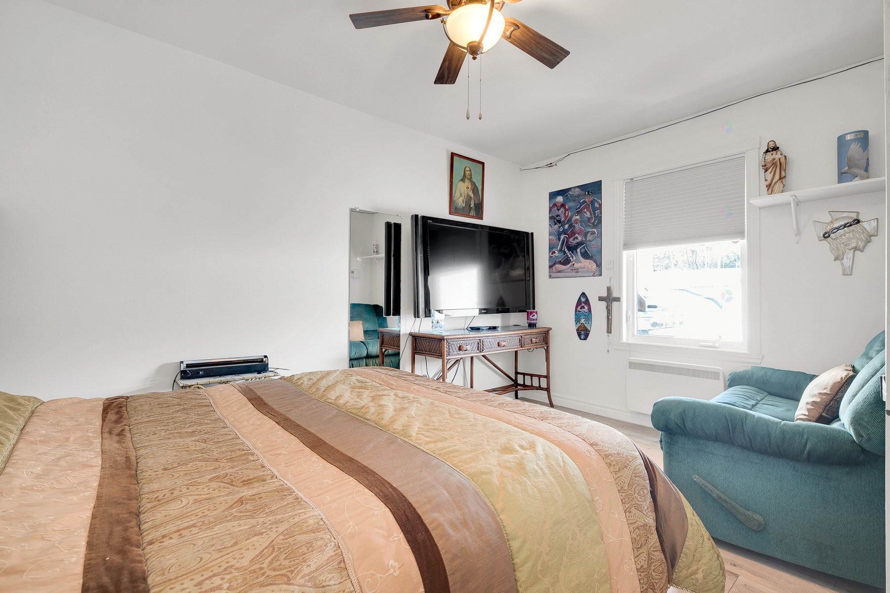 









1826


Boul. St-Antoine

,
Saint-Jérôme,




QC
J7Z7M2

