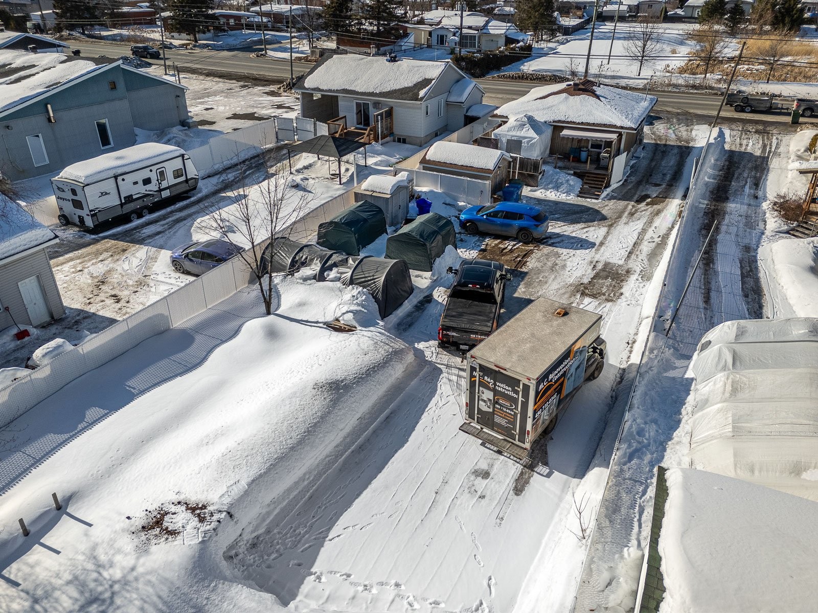 









1826


Boul. St-Antoine

,
Saint-Jérôme,




QC
J7Z7M2

