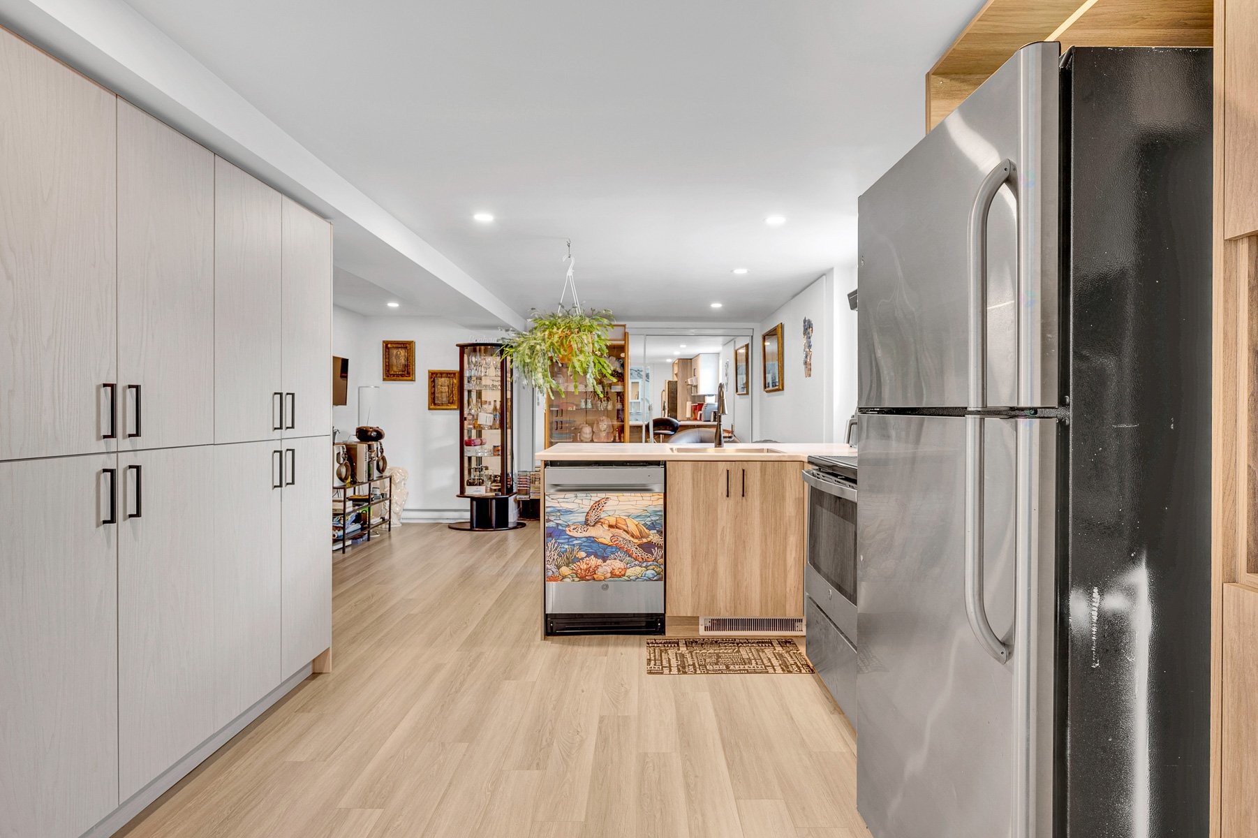 









1826


Boul. St-Antoine

,
Saint-Jérôme,




QC
J7Z7M2

