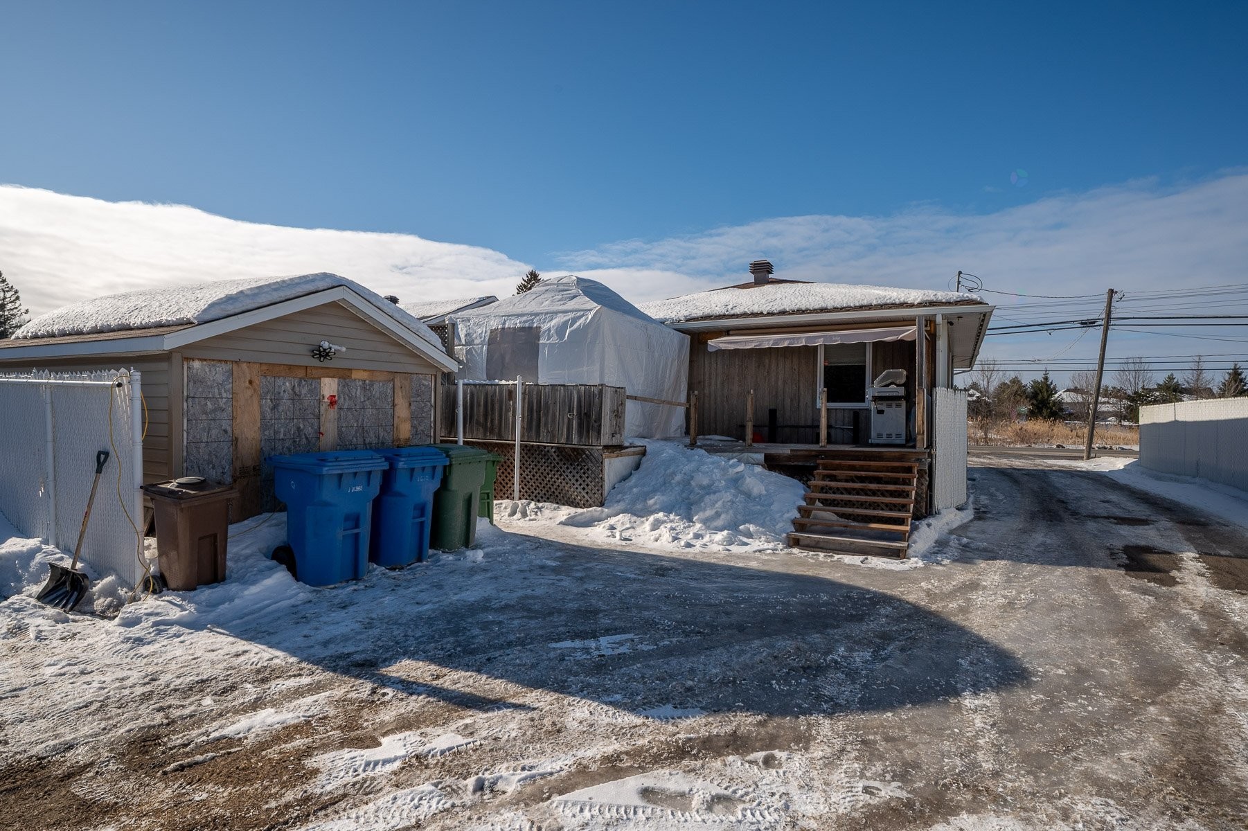 









1826


Boul. St-Antoine

,
Saint-Jérôme,




QC
J7Z7M2

