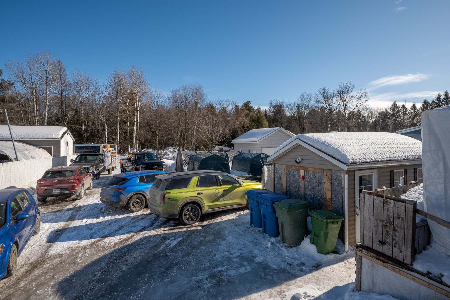 









1826


Boul. St-Antoine

,
Saint-Jérôme,




QC
J7Z7M2

