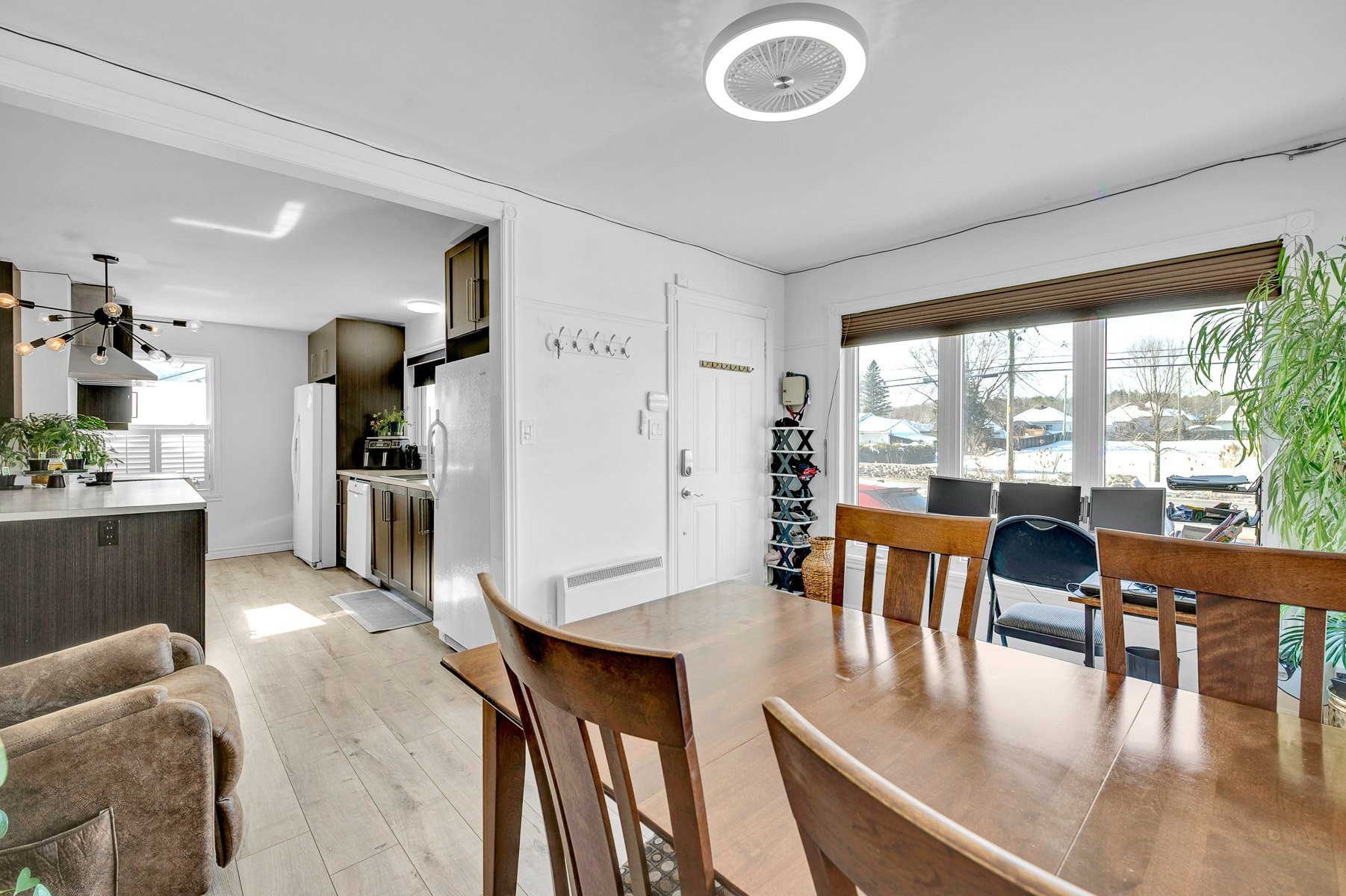 









1826


Boul. St-Antoine

,
Saint-Jérôme,




QC
J7Z7M2

