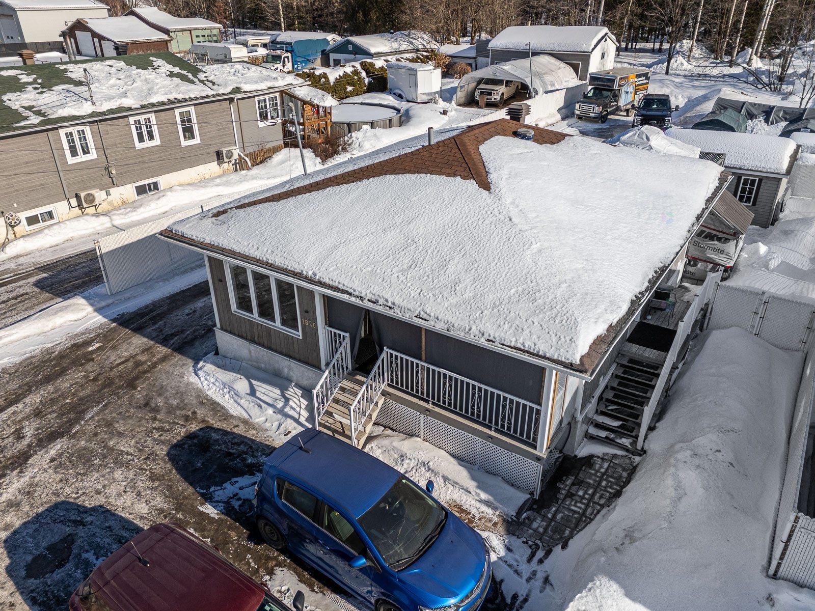 









1826


Boul. St-Antoine

,
Saint-Jérôme,




QC
J7Z7M2

