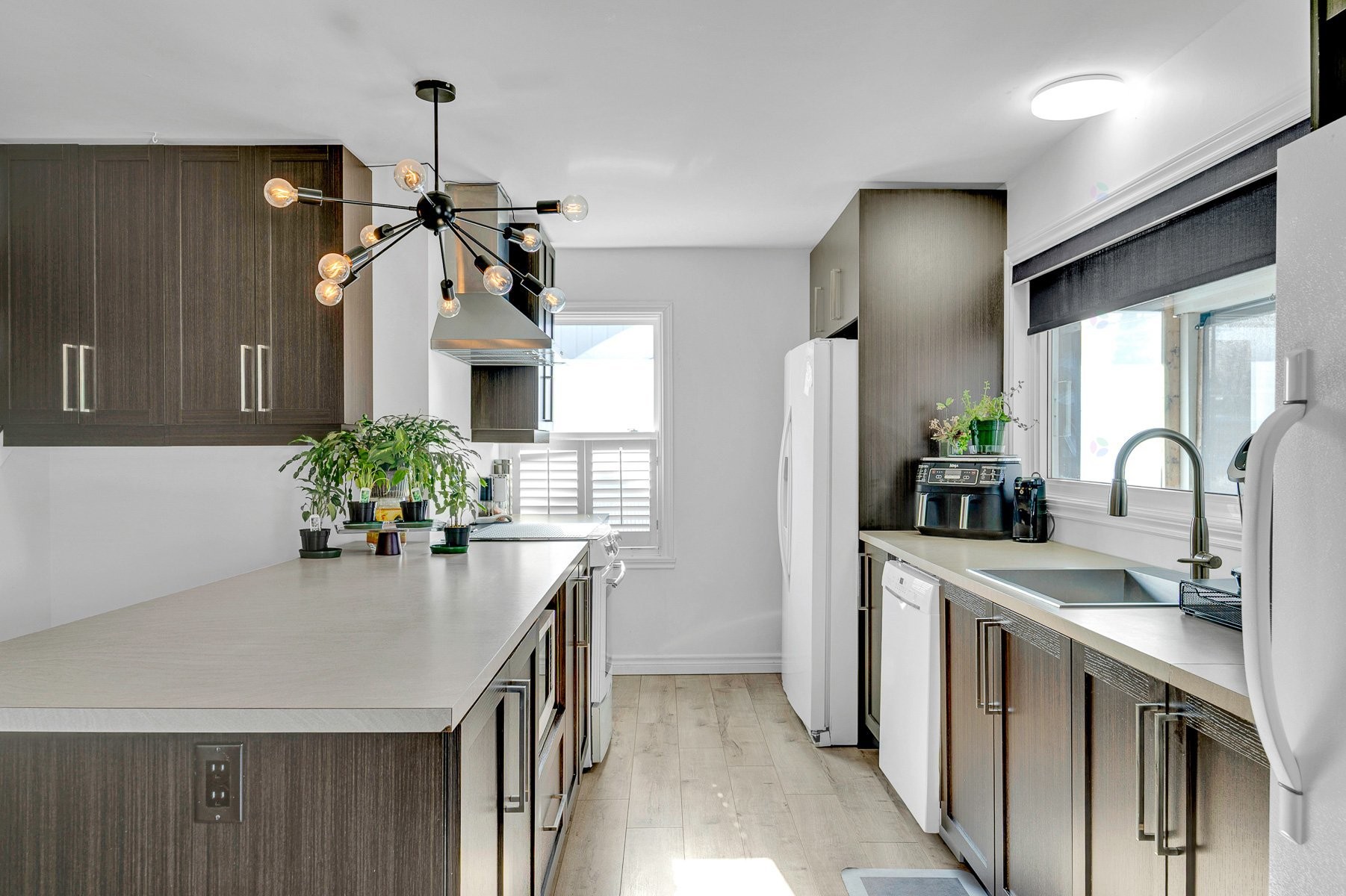 









1826


Boul. St-Antoine

,
Saint-Jérôme,




QC
J7Z7M2

