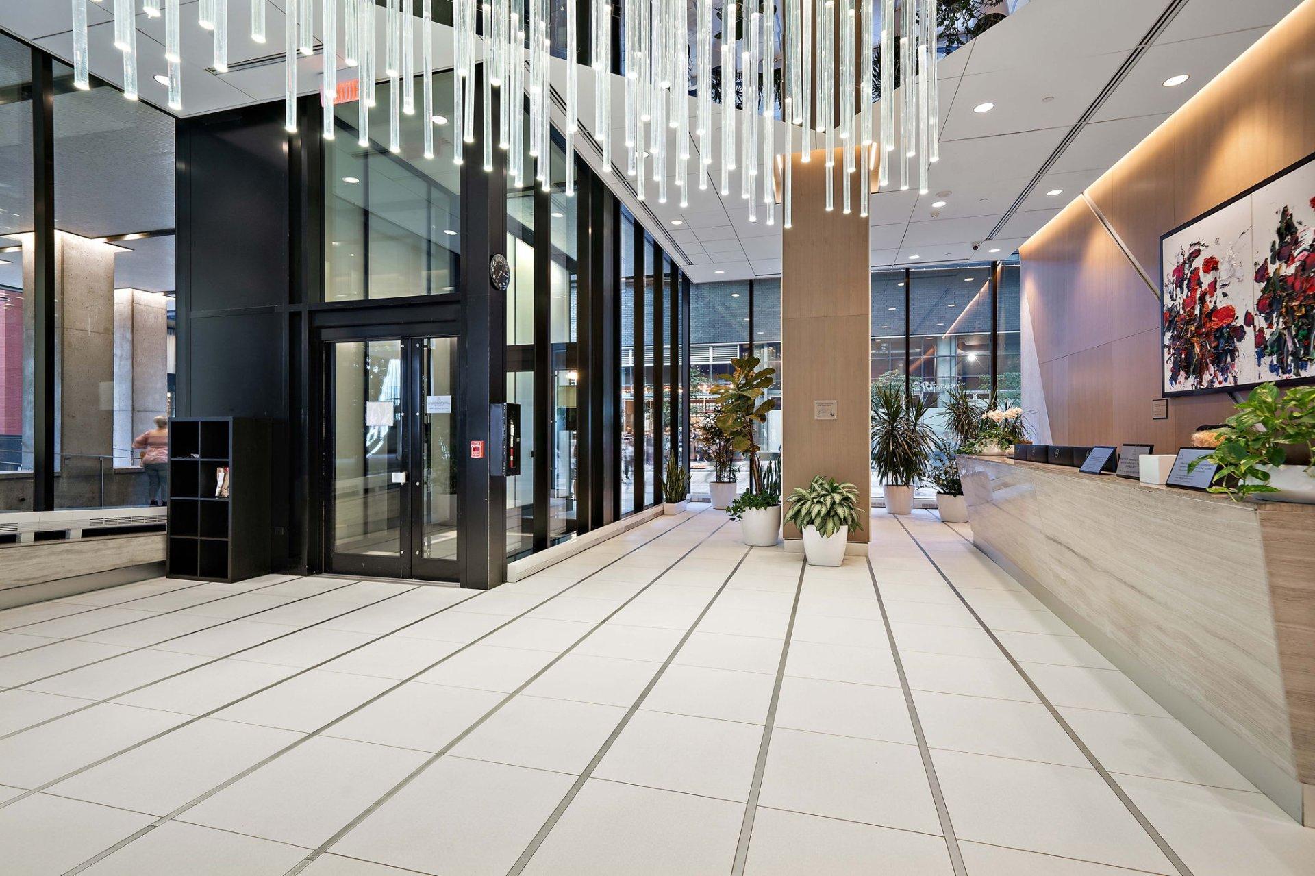 









1288


Av. des Canadiens-de-Montréal

, 3609,
Montréal (Ville-Marie),




QC
H3B3B3

