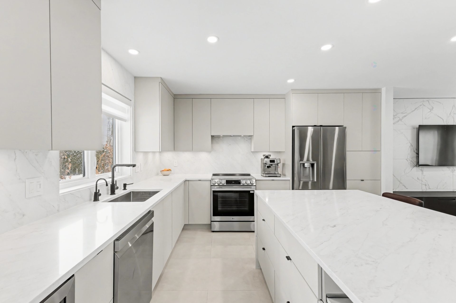 









1065


Rue Breux

,
Chambly,




QC
J3L0P1

