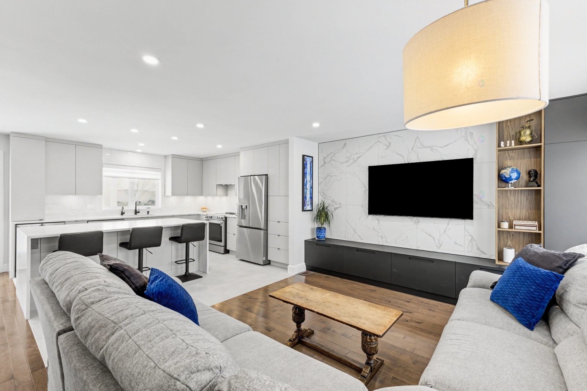 









1065


Rue Breux

,
Chambly,




QC
J3L0P1

