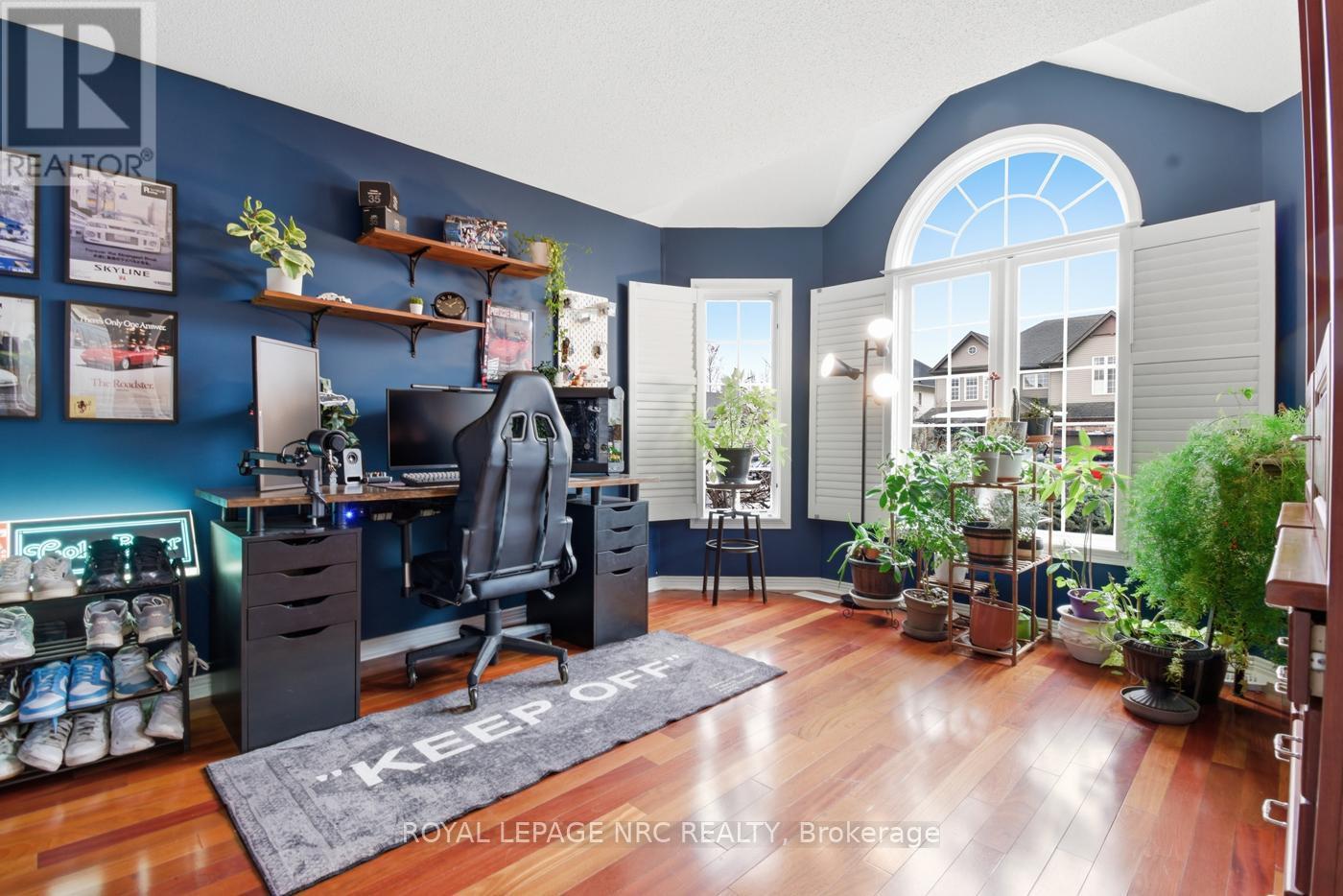 












65 MCCAFFERY CRESCENT

,
St. Catharines (Rykert/Vansickle),




Ontario
L2S3Y6

