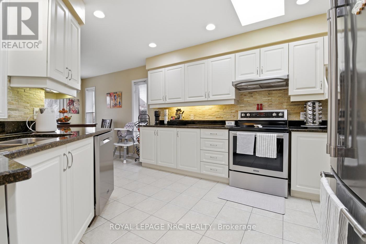 












65 MCCAFFERY CRESCENT

,
St. Catharines (Rykert/Vansickle),




Ontario
L2S3Y6

