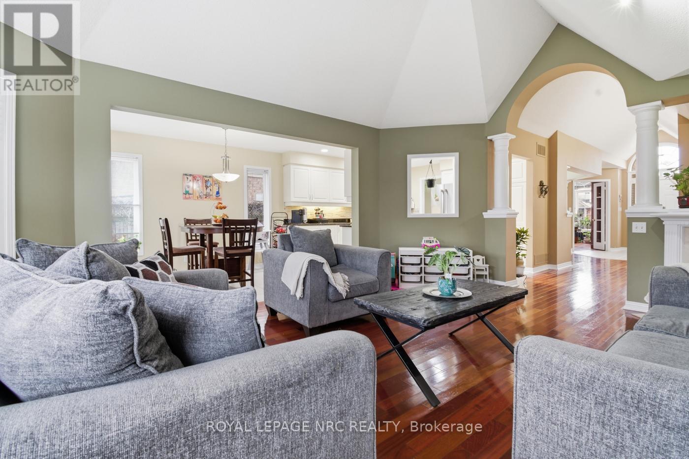 












65 MCCAFFERY CRESCENT

,
St. Catharines (Rykert/Vansickle),




Ontario
L2S3Y6

