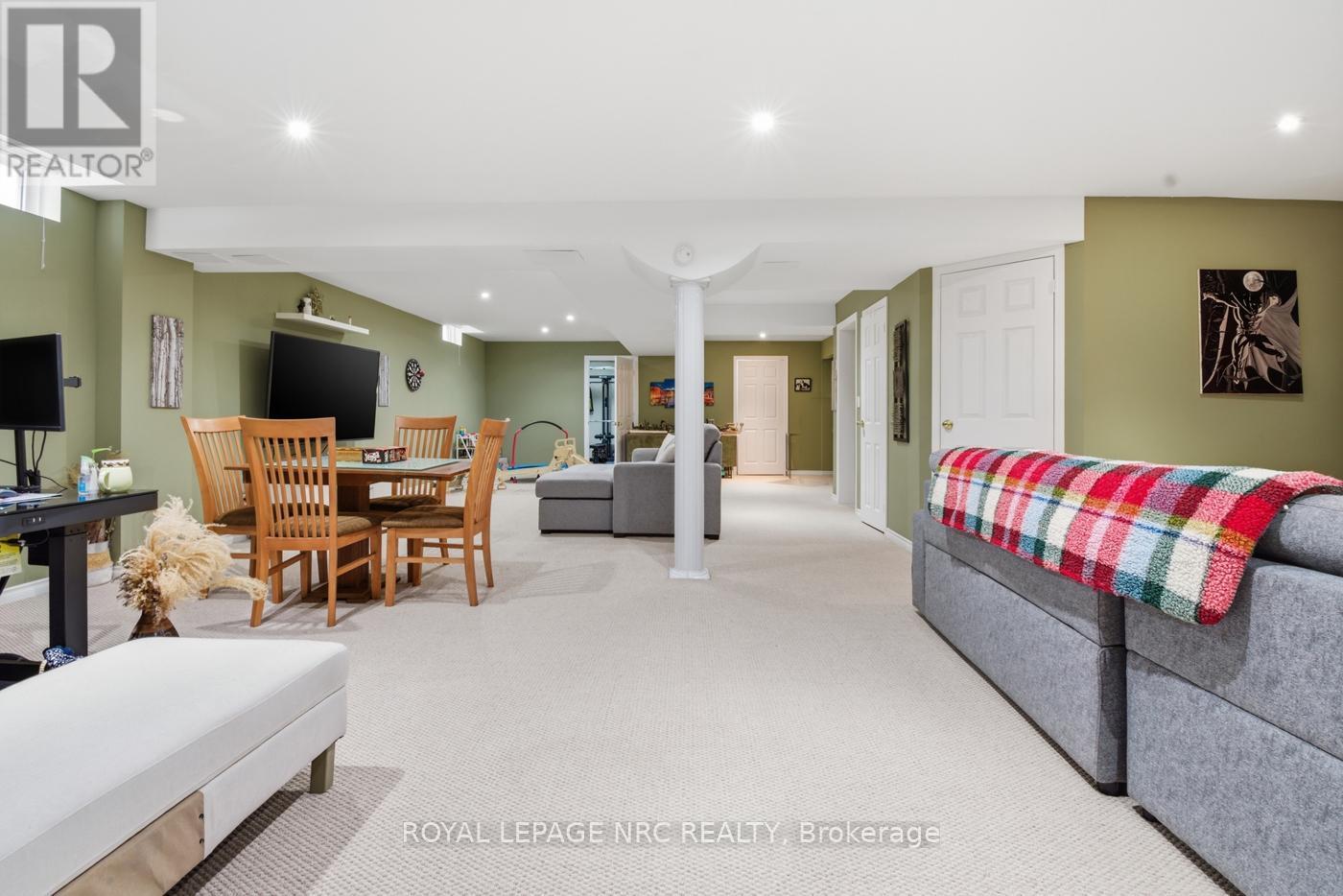 












65 MCCAFFERY CRESCENT

,
St. Catharines (Rykert/Vansickle),




Ontario
L2S3Y6

