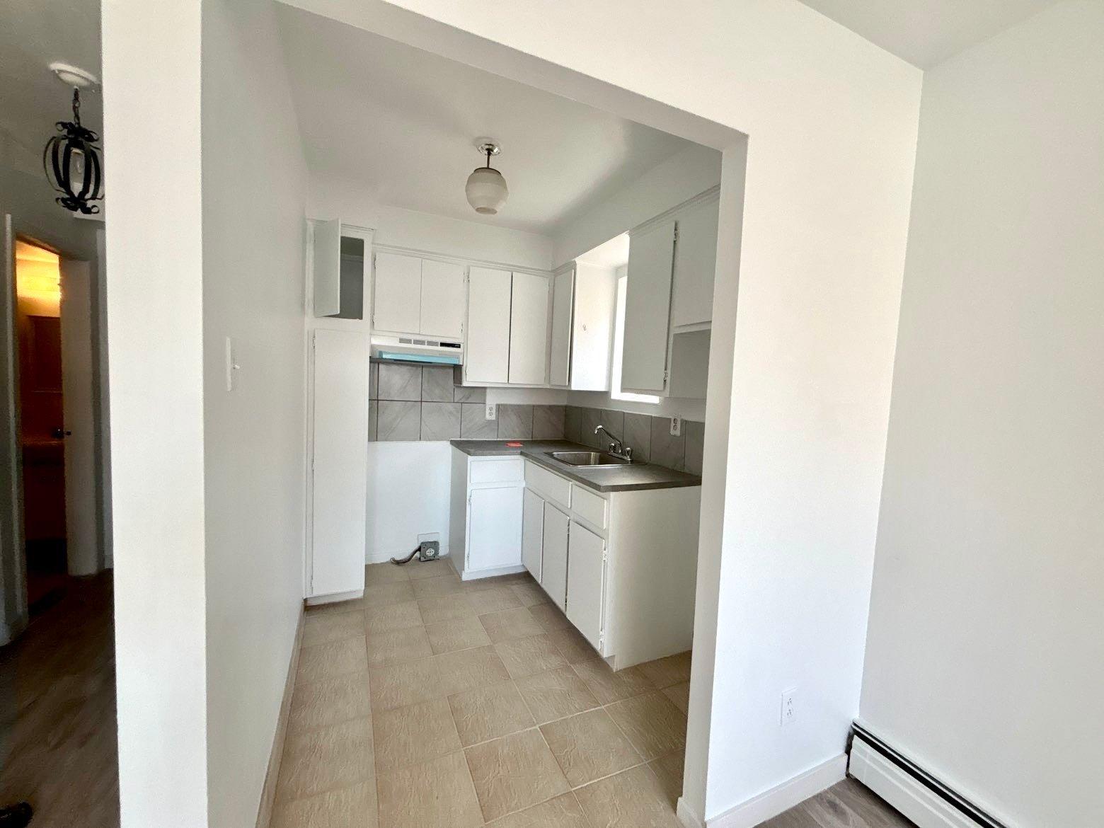 









630


Av. Ste-Croix

, 207,
Montréal (Saint-Laurent),




QC
H4L3Y2

