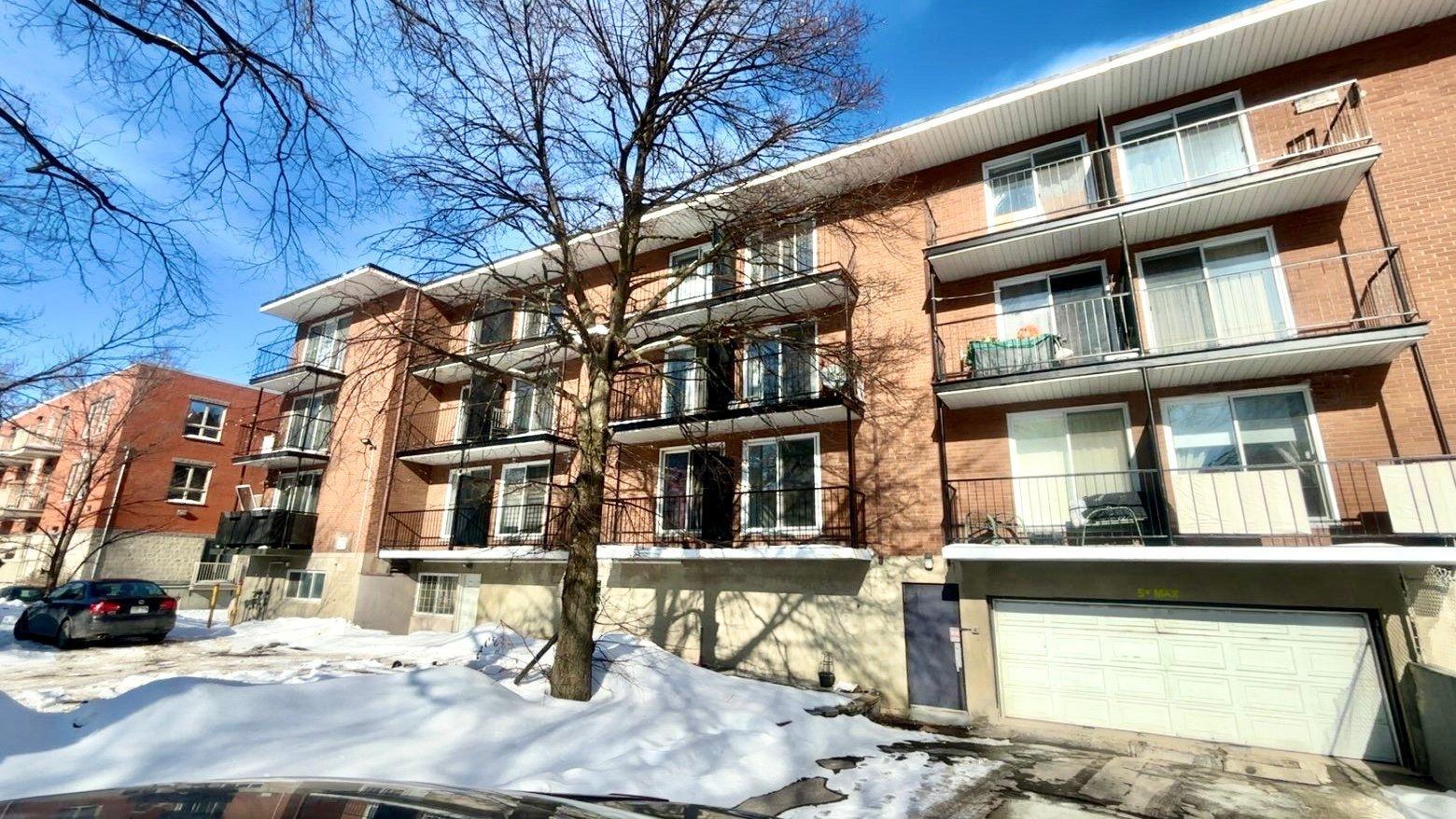 









950


Av. Ste-Croix

, 311,
Montréal (Saint-Laurent),




QC
H4L3Y7

