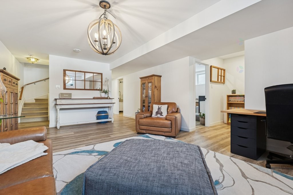 









125


Ch. du Relais

,
Chelsea,




QC
J9B0E1

