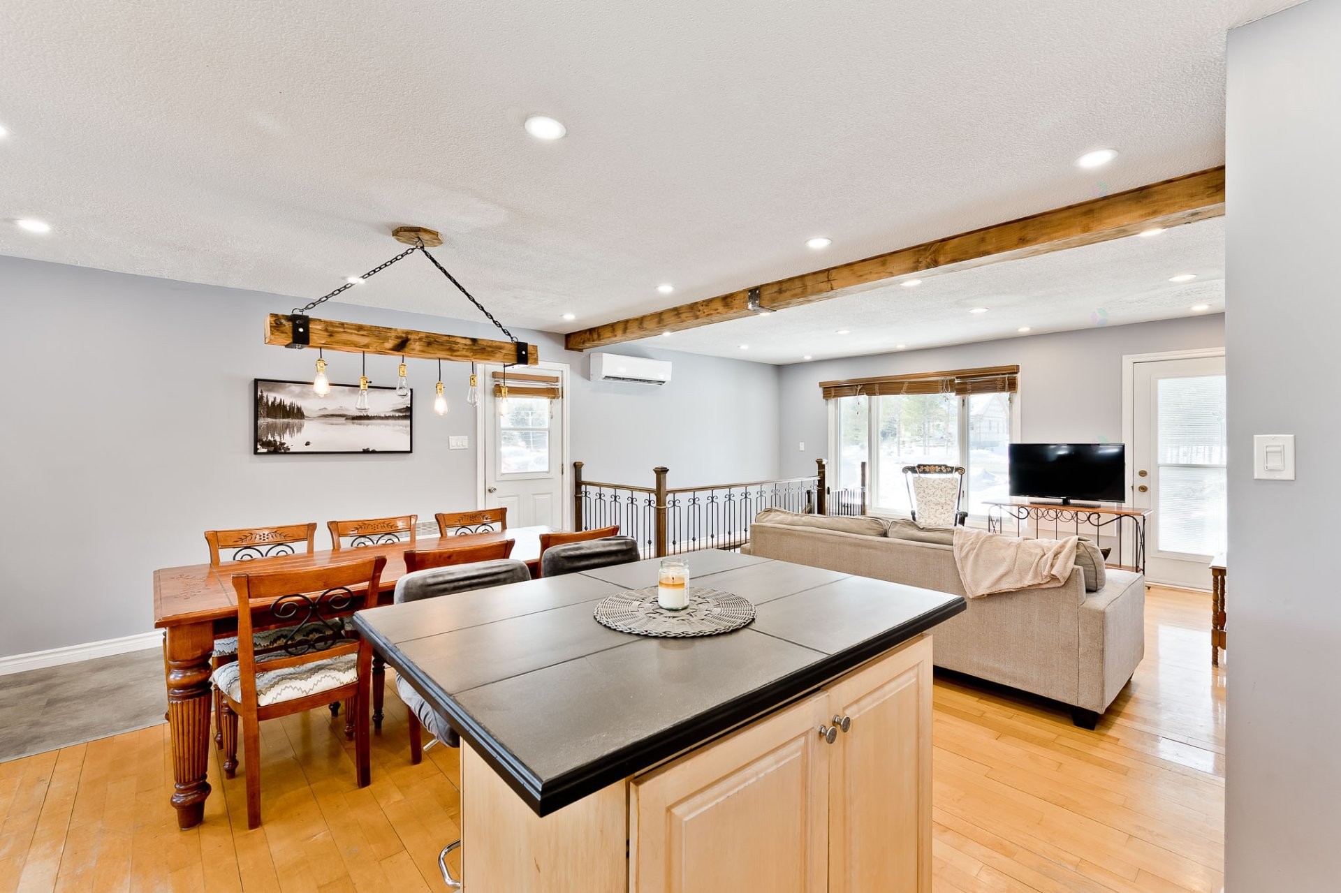 









805


Route 253

,
Cookshire-Eaton,




QC
J0B1M0

