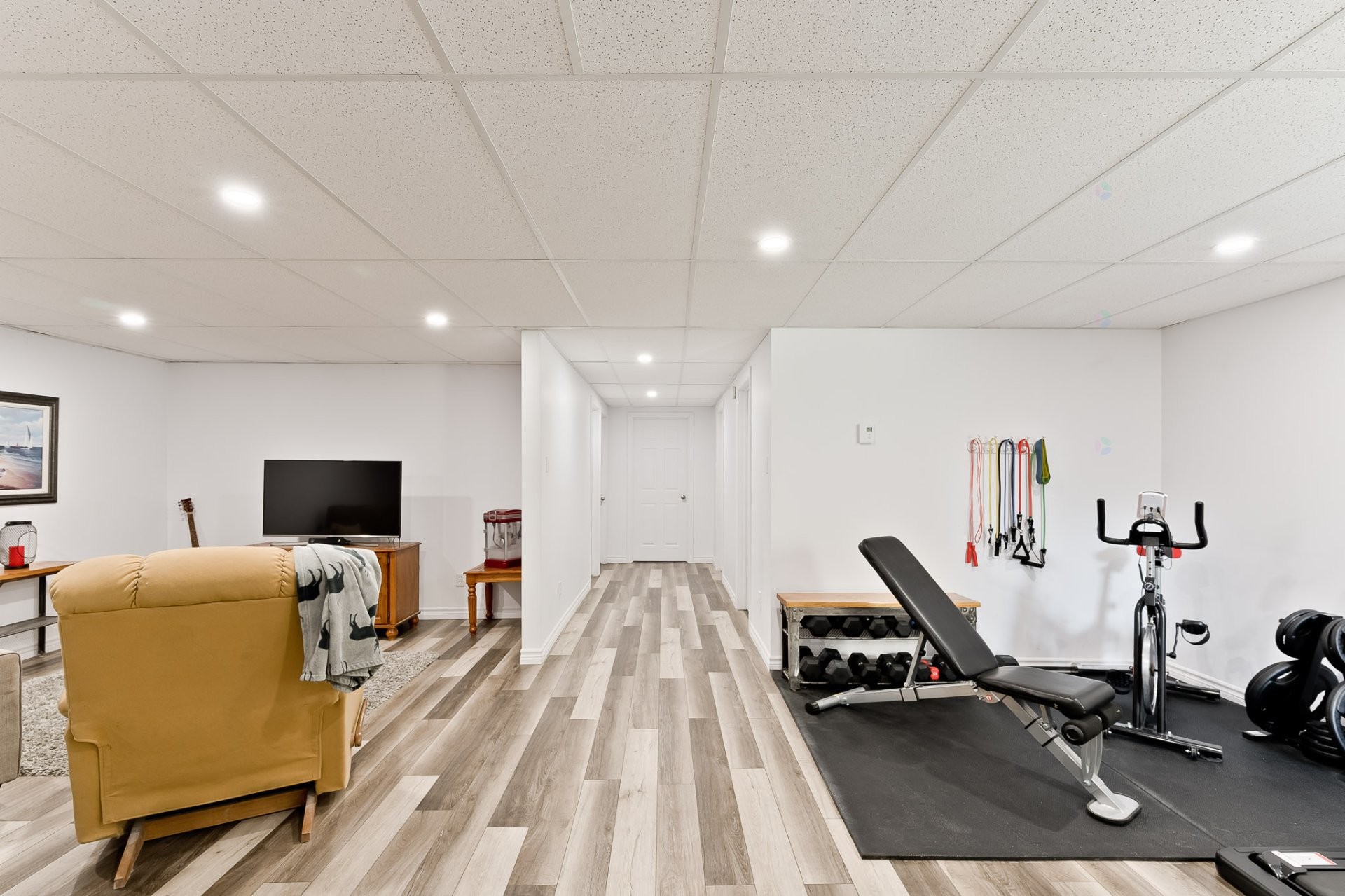 









805


Route 253

,
Cookshire-Eaton,




QC
J0B1M0

