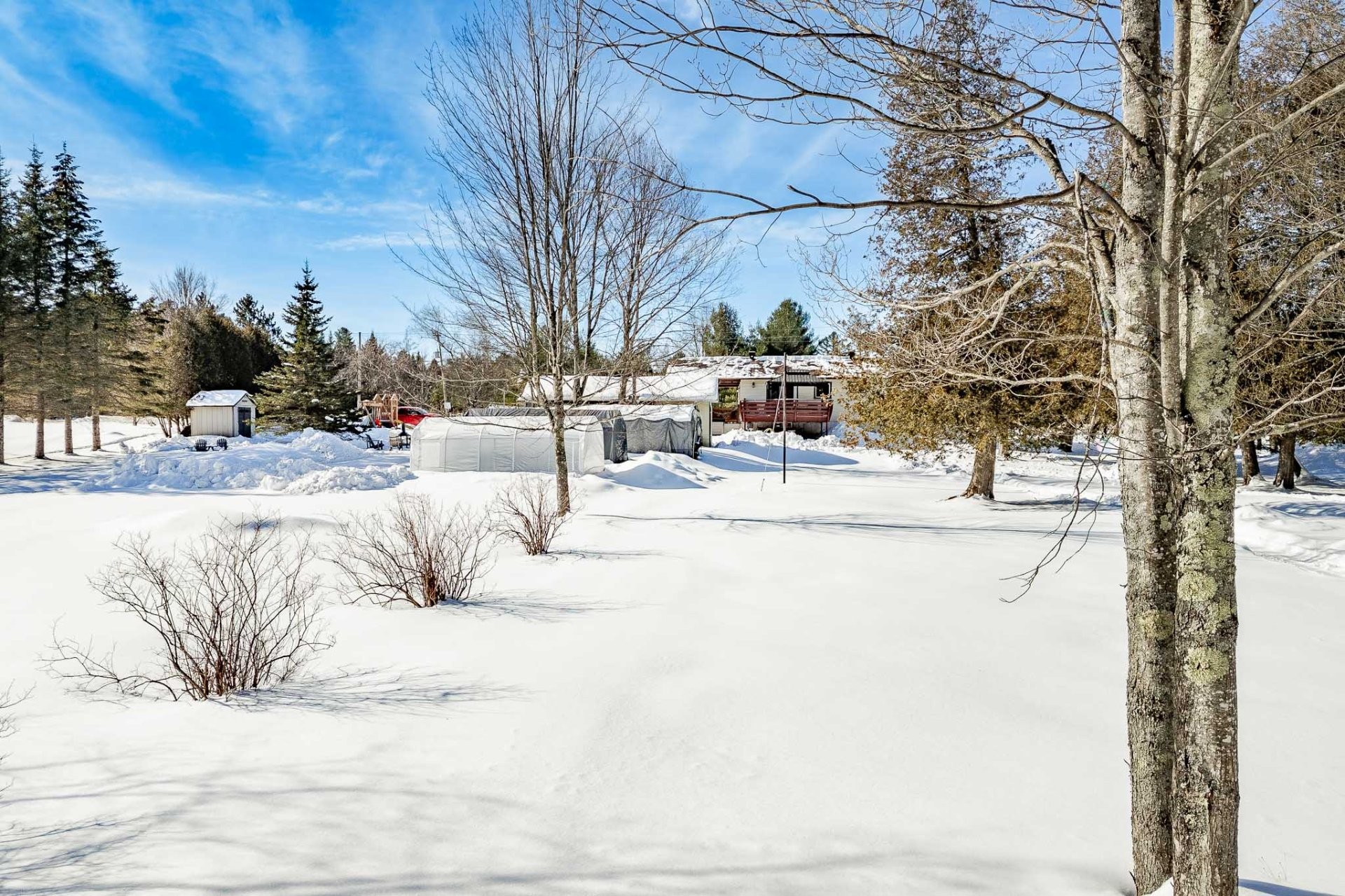 









805


Route 253

,
Cookshire-Eaton,




QC
J0B1M0

