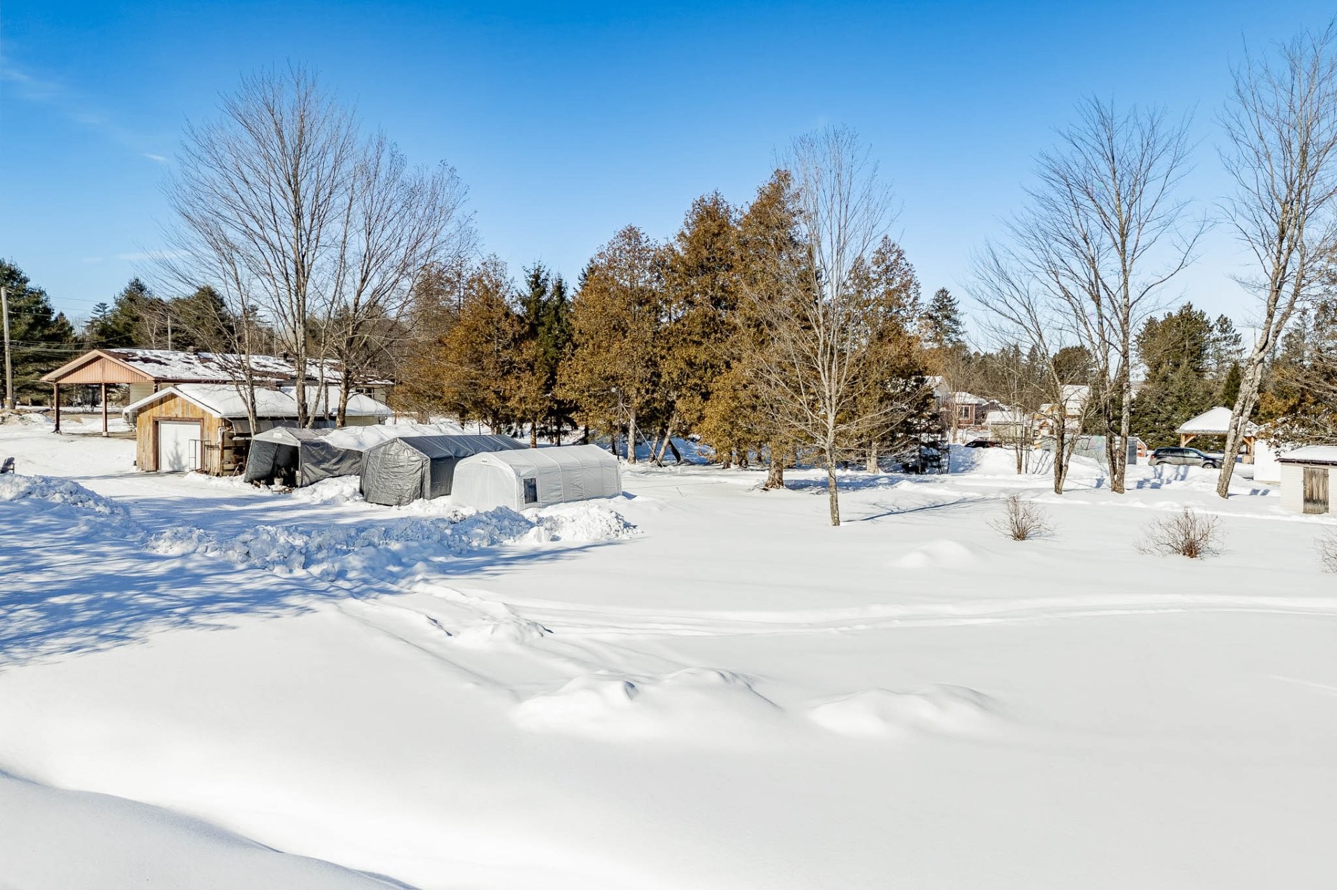 









805


Route 253

,
Cookshire-Eaton,




QC
J0B1M0

