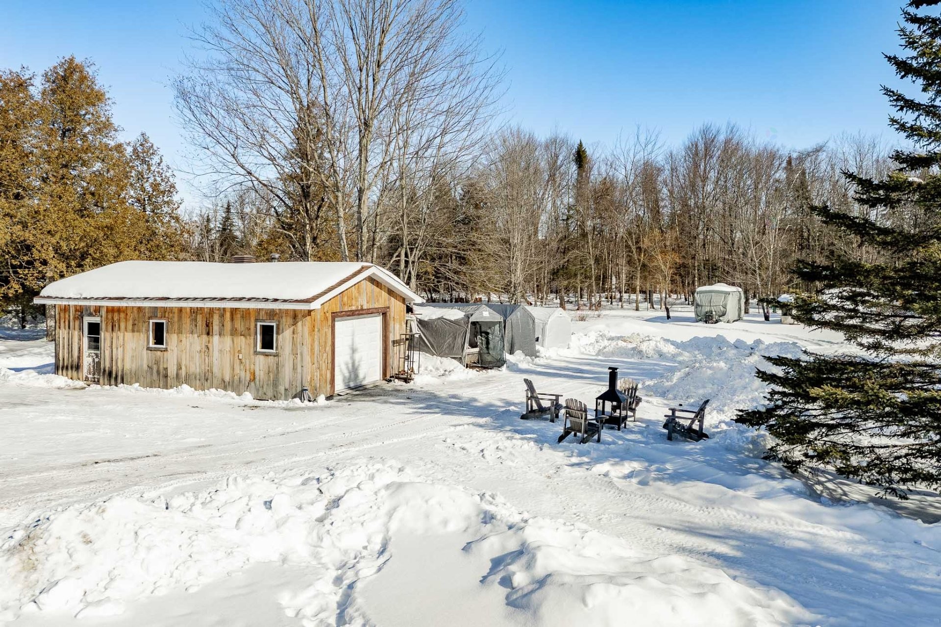 









805


Route 253

,
Cookshire-Eaton,




QC
J0B1M0

