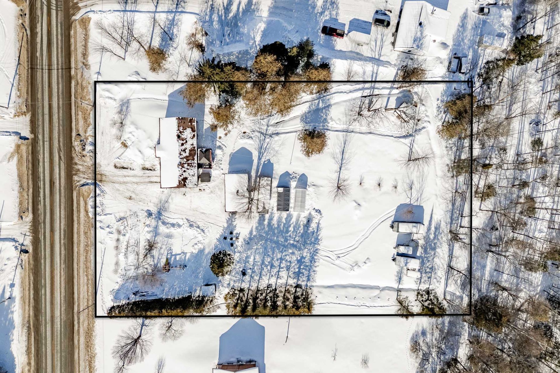 









805


Route 253

,
Cookshire-Eaton,




QC
J0B1M0

