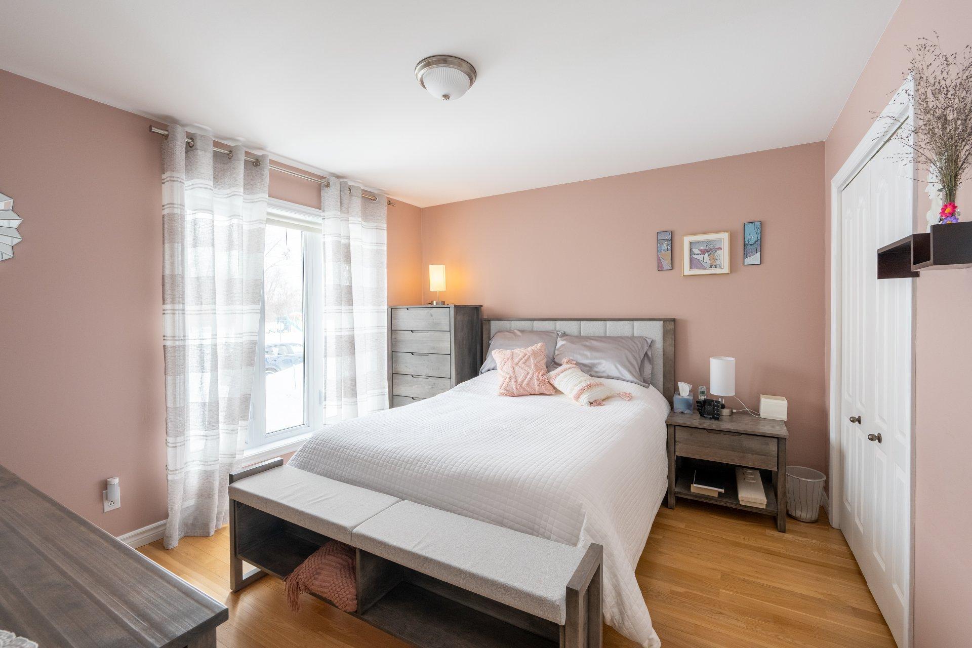 









1461


Rue Duvernay

,
Chambly,




QC
J3L5J1

