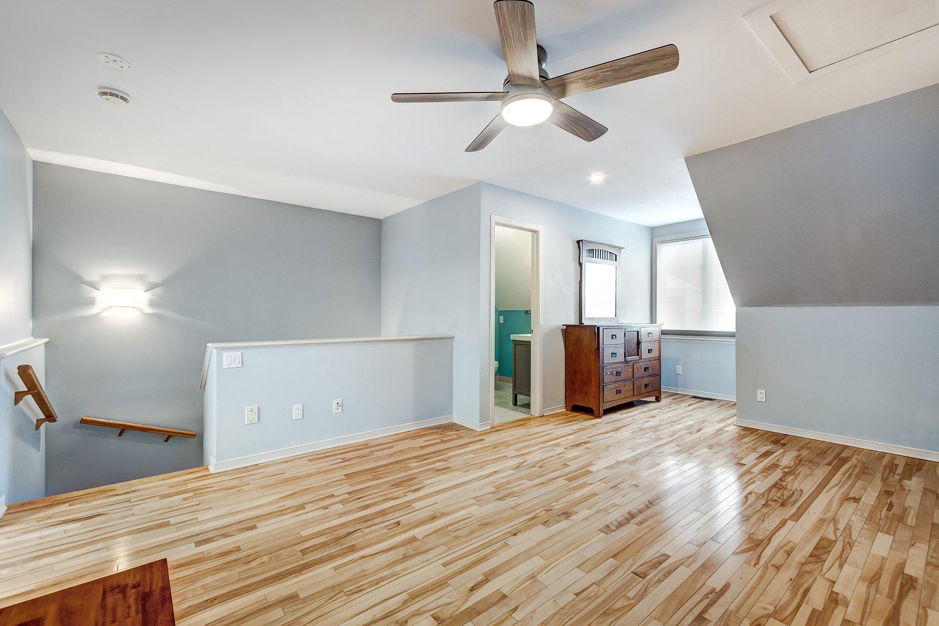 









2686Z


Av. Ernest-Hemingway

,
Montréal (Saint-Laurent),




QC
H4R3E7

