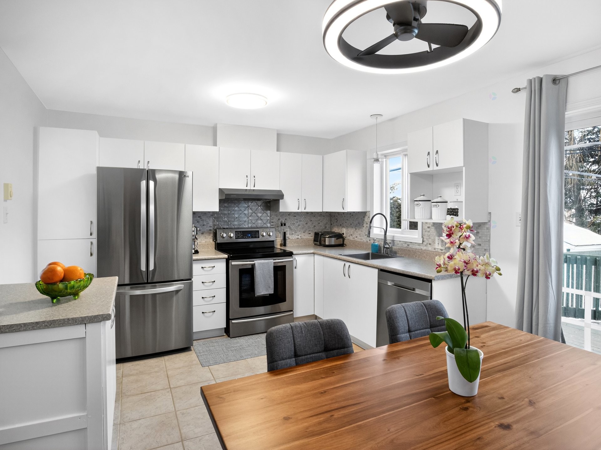 









1490


Rue Marini

,
Sherbrooke (Brompton/Rock Forest/Saint-Élie/Deauville),




QC
J1N4C4

